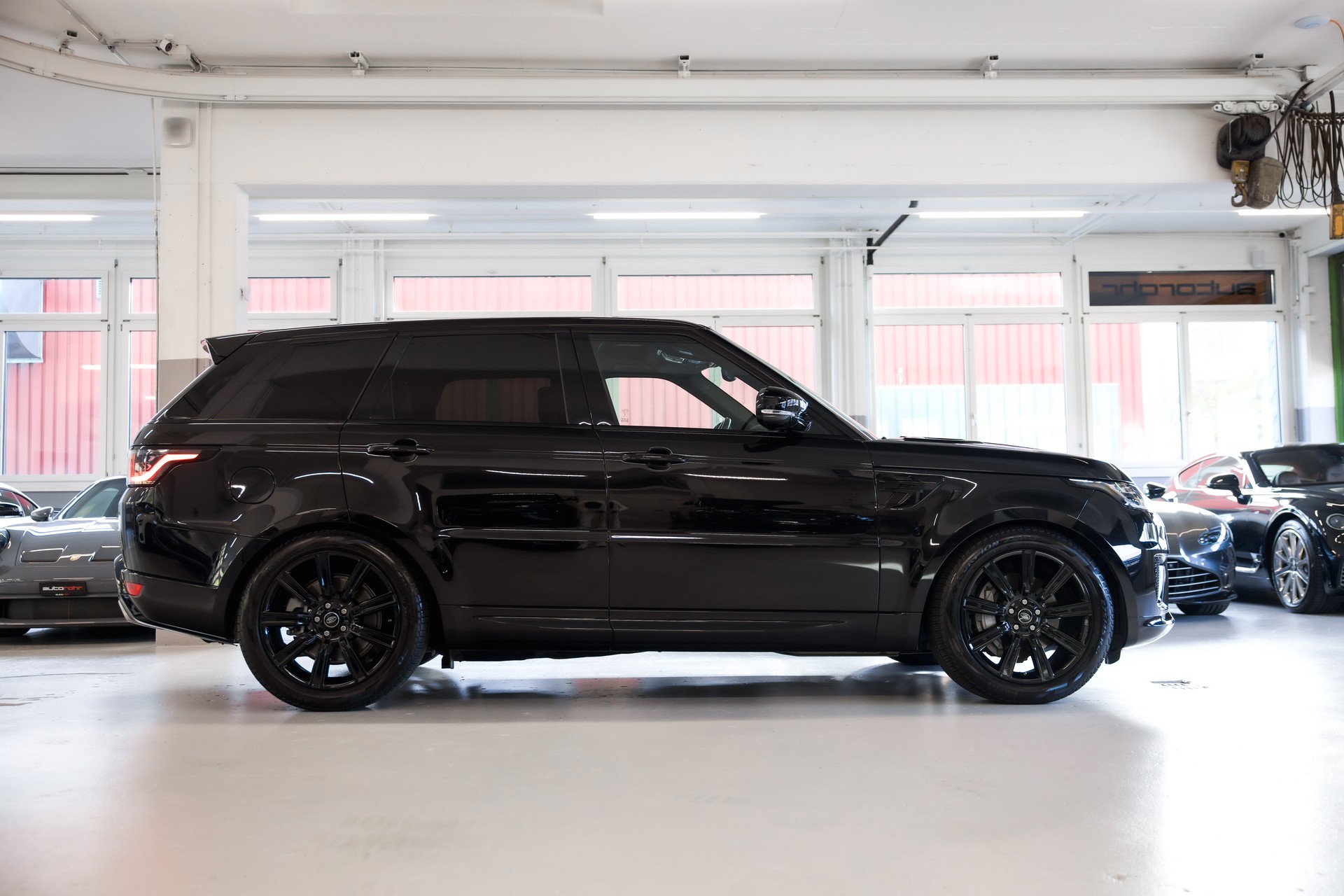 LAND ROVER Range Rover Sport 3.0 HSE Dynamic Stealth Edition *CH-FHZ*-showroom-element-3
