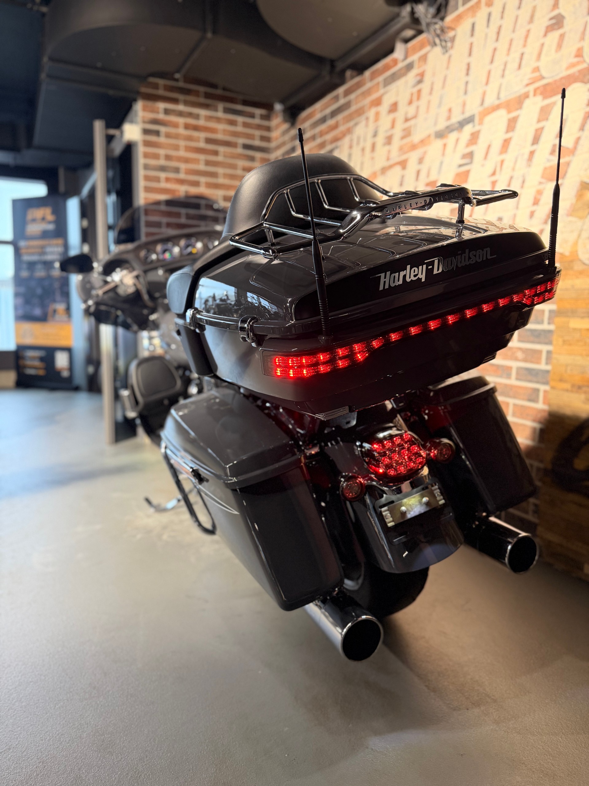 HARLEY-DAVIDSON FLHTKSE Electra Glide Ultra Limited CVO-image-5
