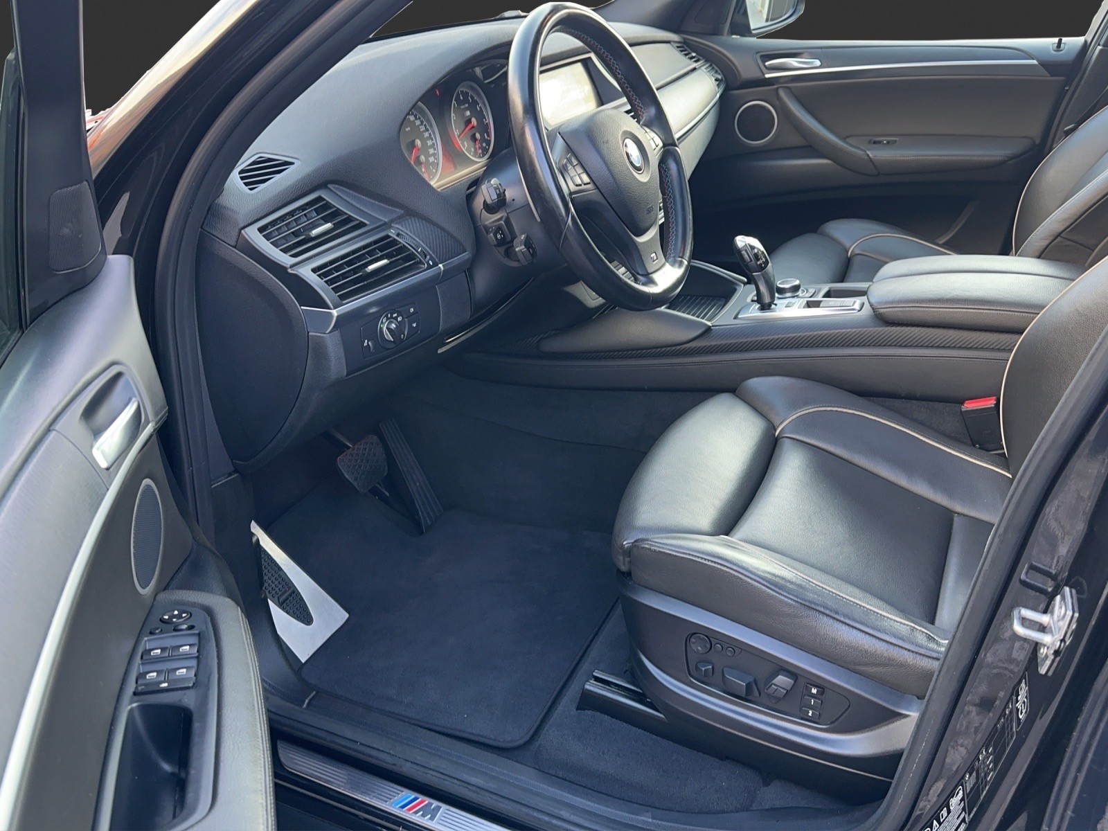 BMW X5 xDrive M Steptronic-image-6