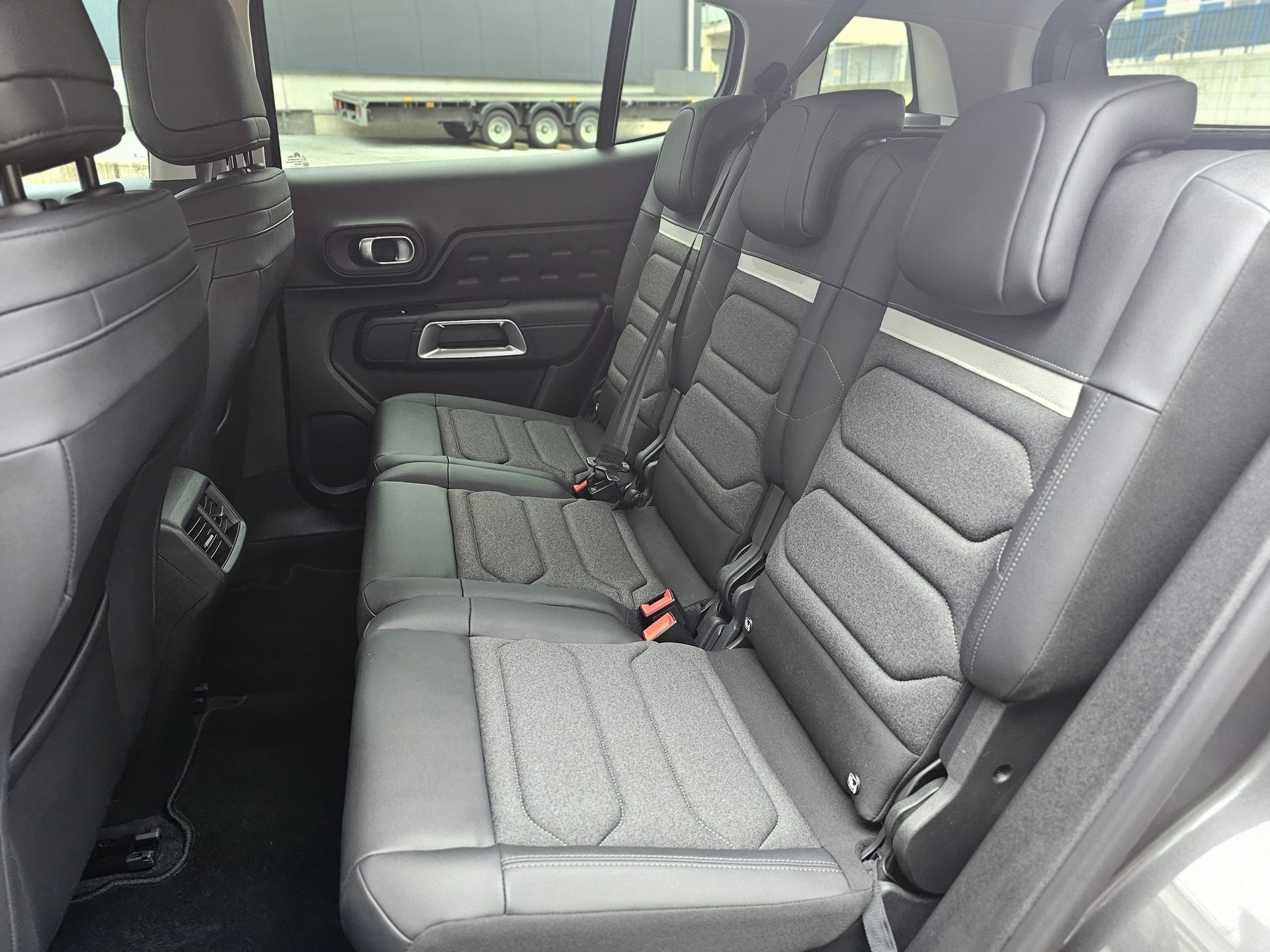 CITROEN C5 Aircross 1.6 PHEV Swiss Edition Plug-in Hybrid-image-10