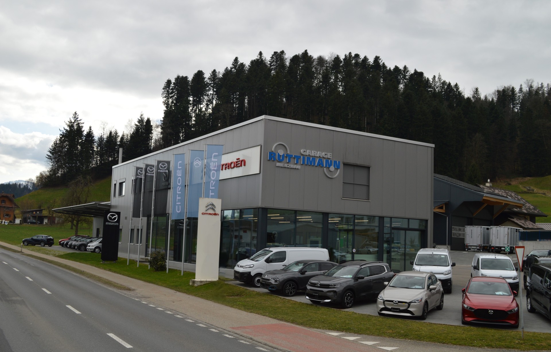 CITROEN C5 Aircross 1.6 PHEV Swiss Edition Plug-in Hybrid-image-12