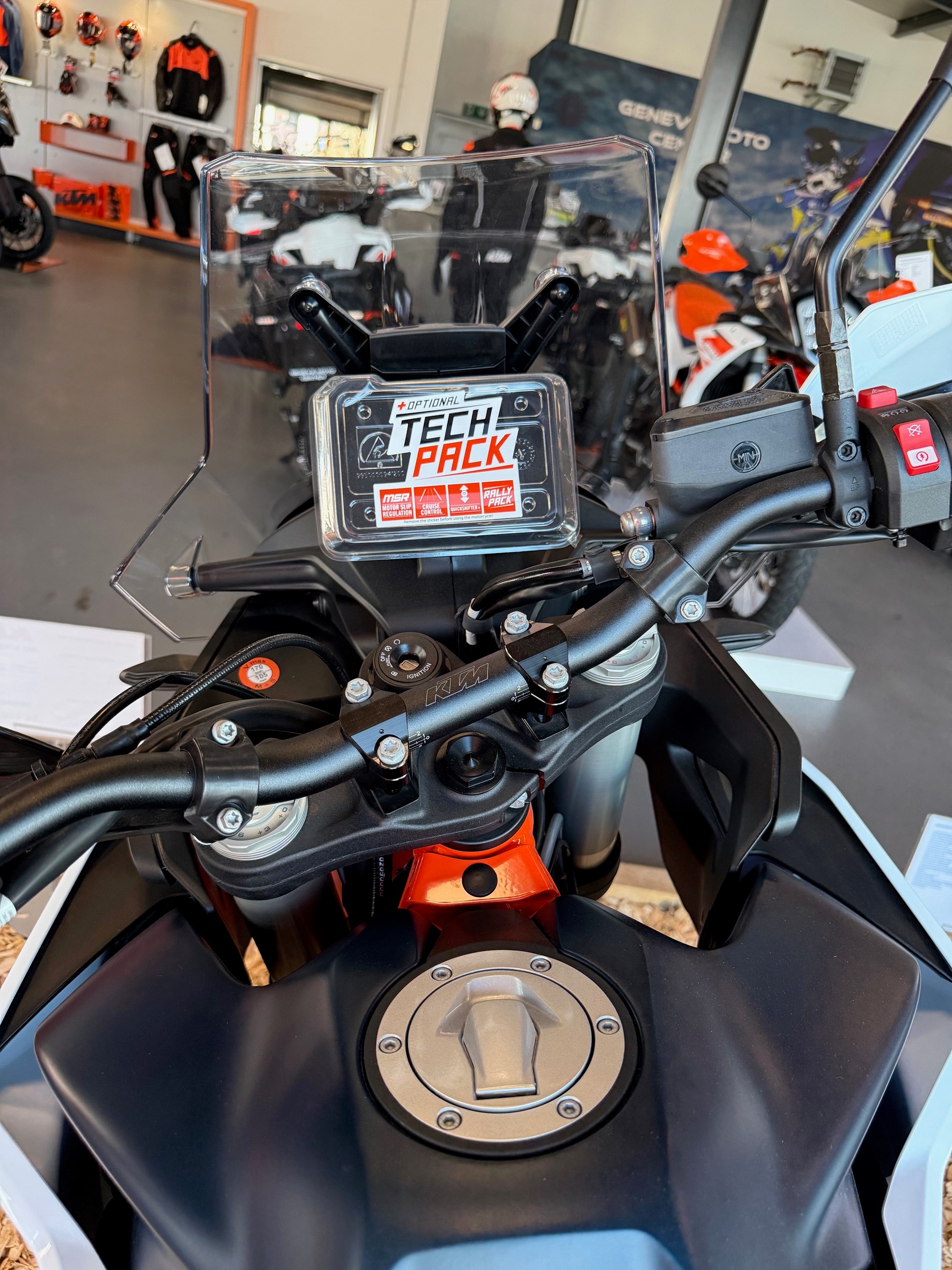 KTM 890 Adventure R 2025-image-7