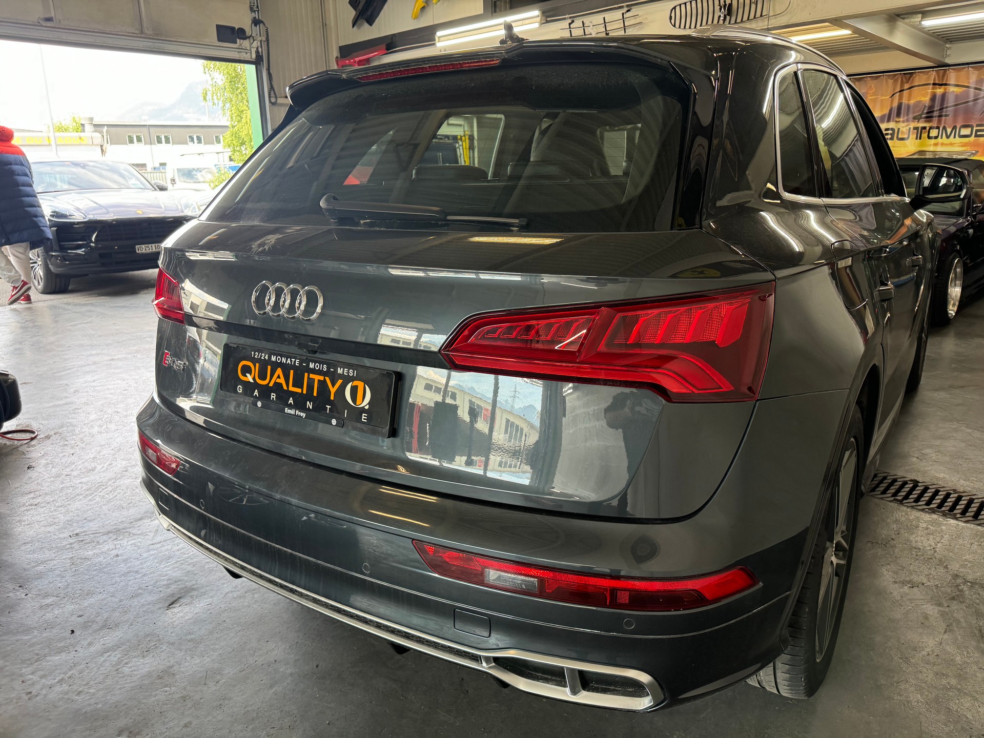 AUDI SQ5 3.0 TFSI quattro S-tronic-image-2