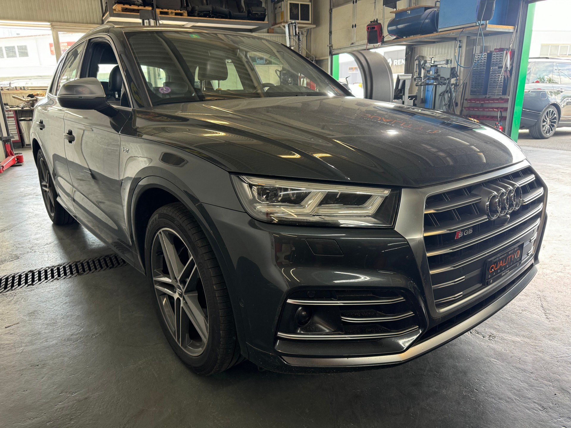 AUDI SQ5 3.0 TFSI quattro S-tronic-image-5