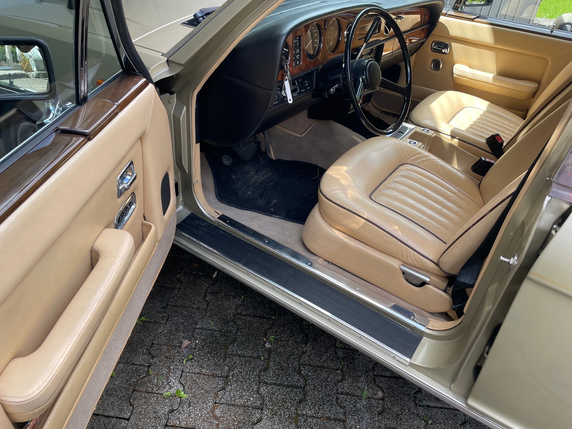 ROLLS-ROYCE Silver Spirit-image-5