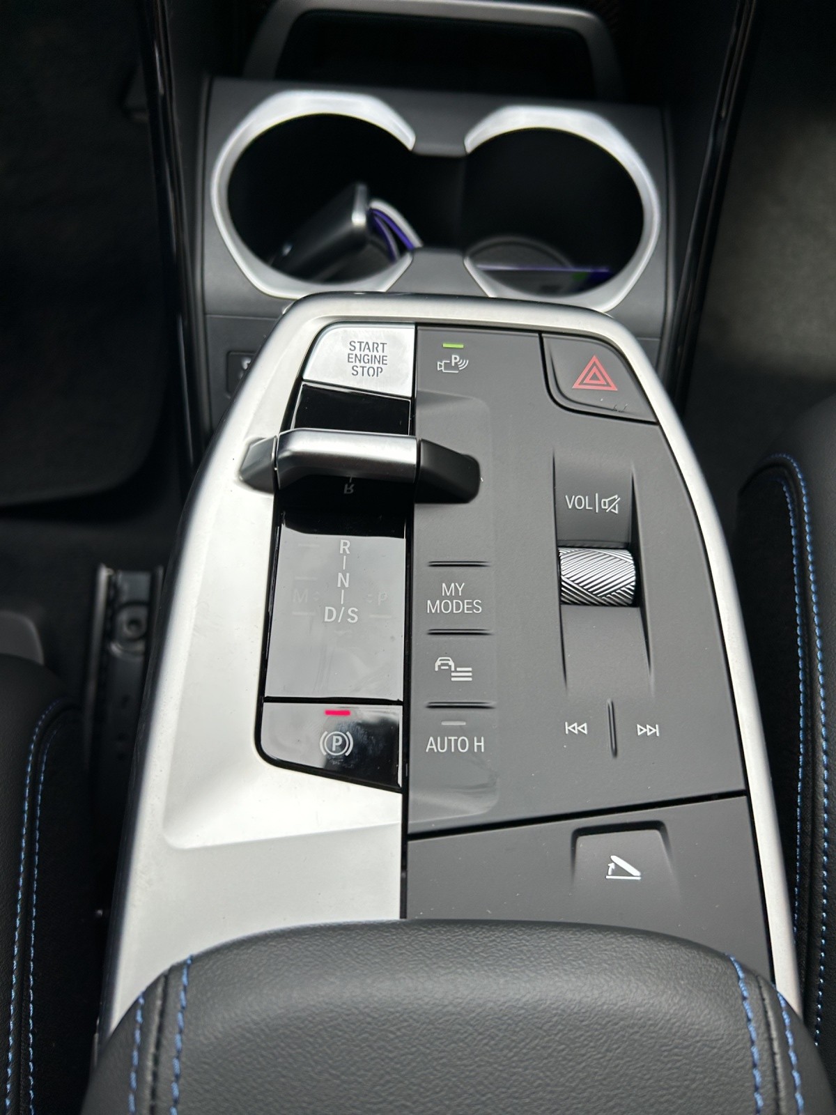 BMW X1 xDrive 20d 48V M Sport AHK-image-11