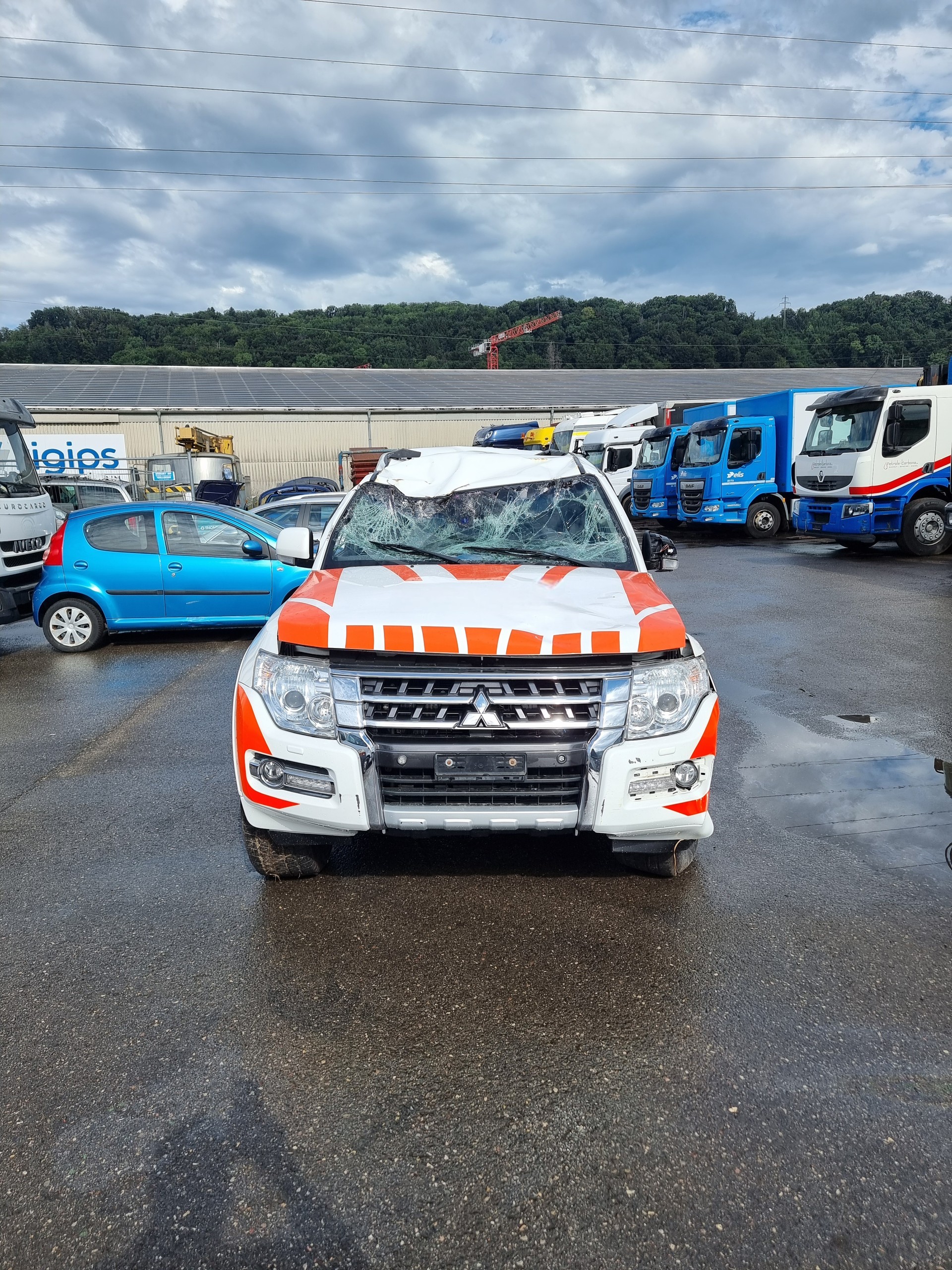 MITSUBISHI Pajero 3.2 DI-D Value Automatic-image-2
