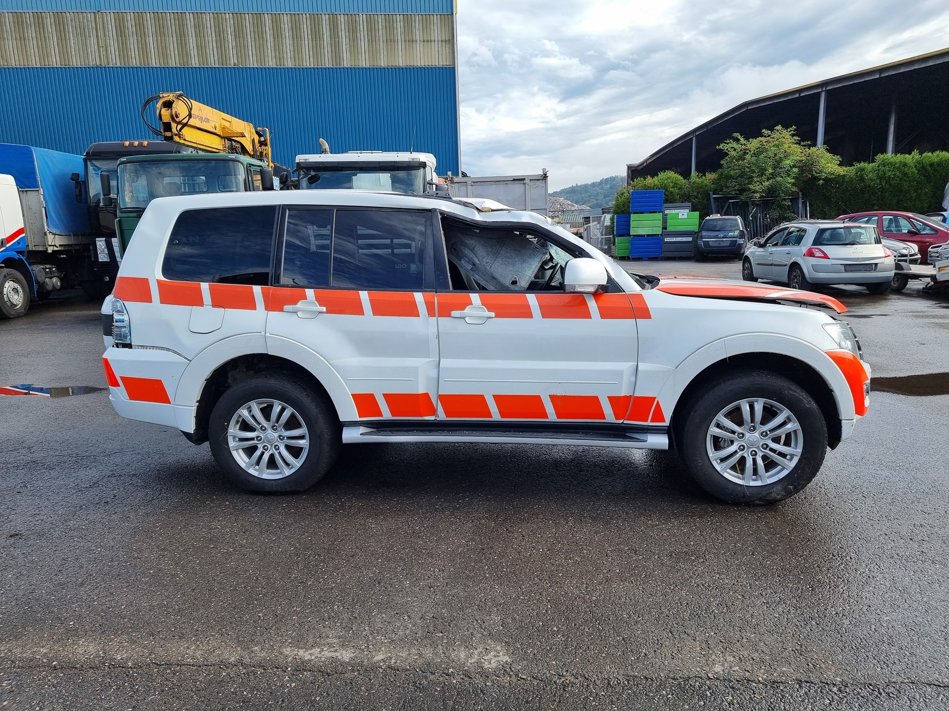 MITSUBISHI Pajero 3.2 DI-D Value Automatic-image-6