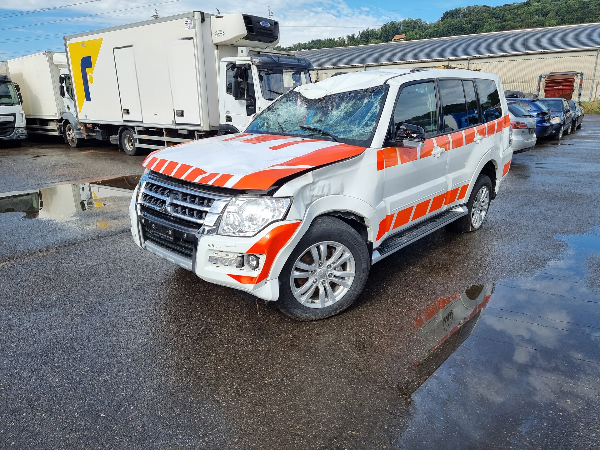 MITSUBISHI Pajero 3.2 DI-D Value Automatic-image-1