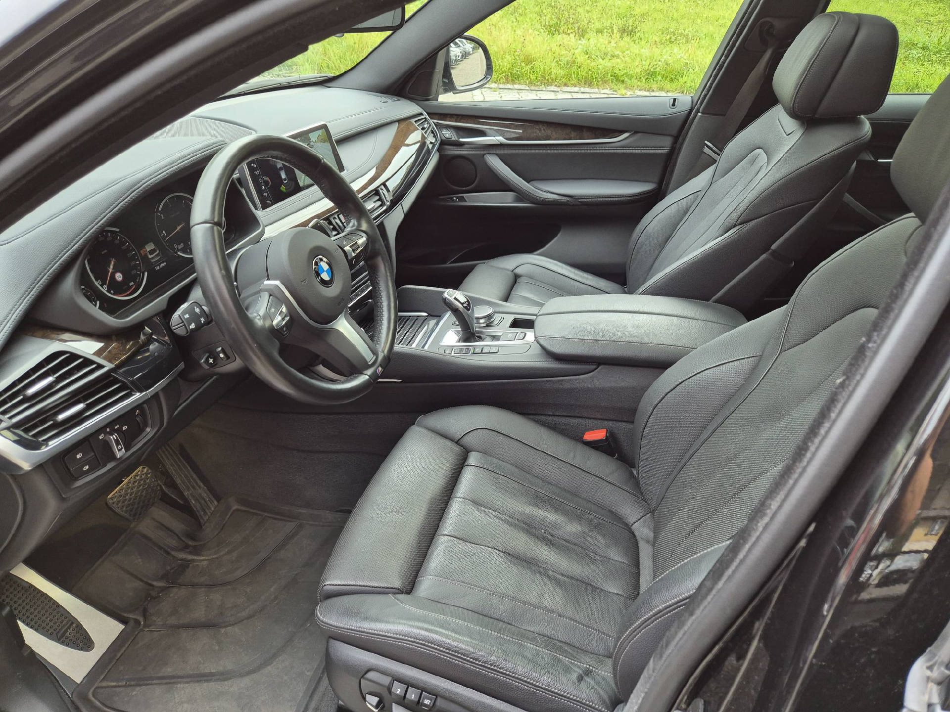 BMW X6 40d xDrive M-Sport-image-9
