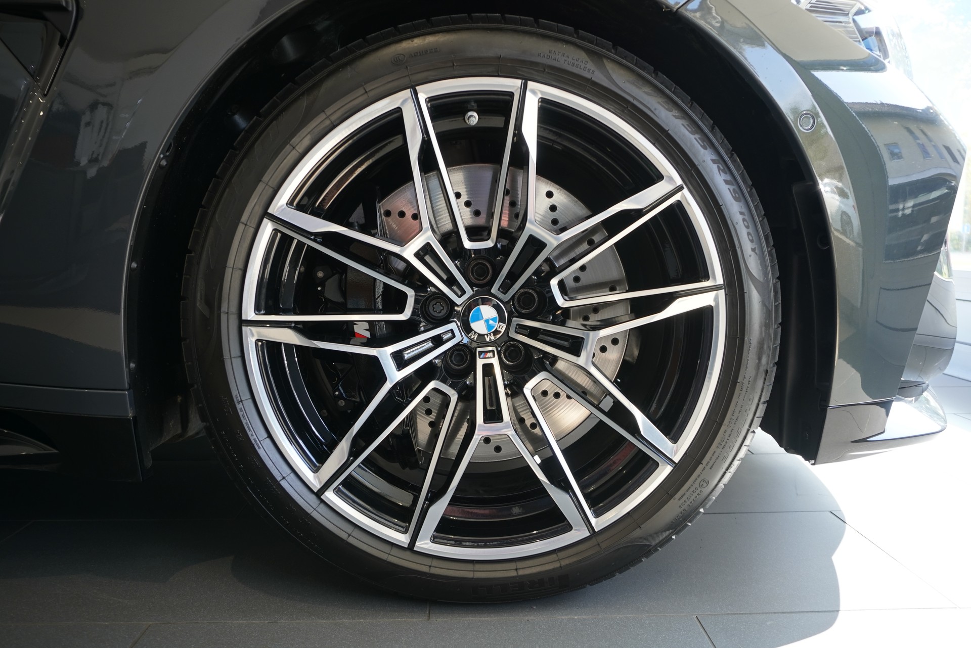 BMW M3 Competition M xDrive-image-7