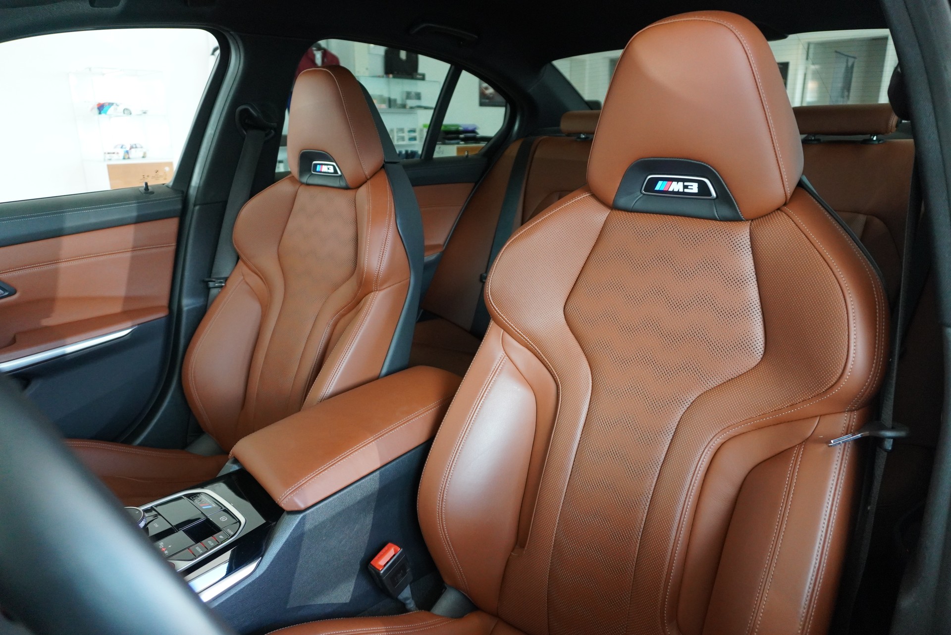 BMW M3 Competition M xDrive-image-13