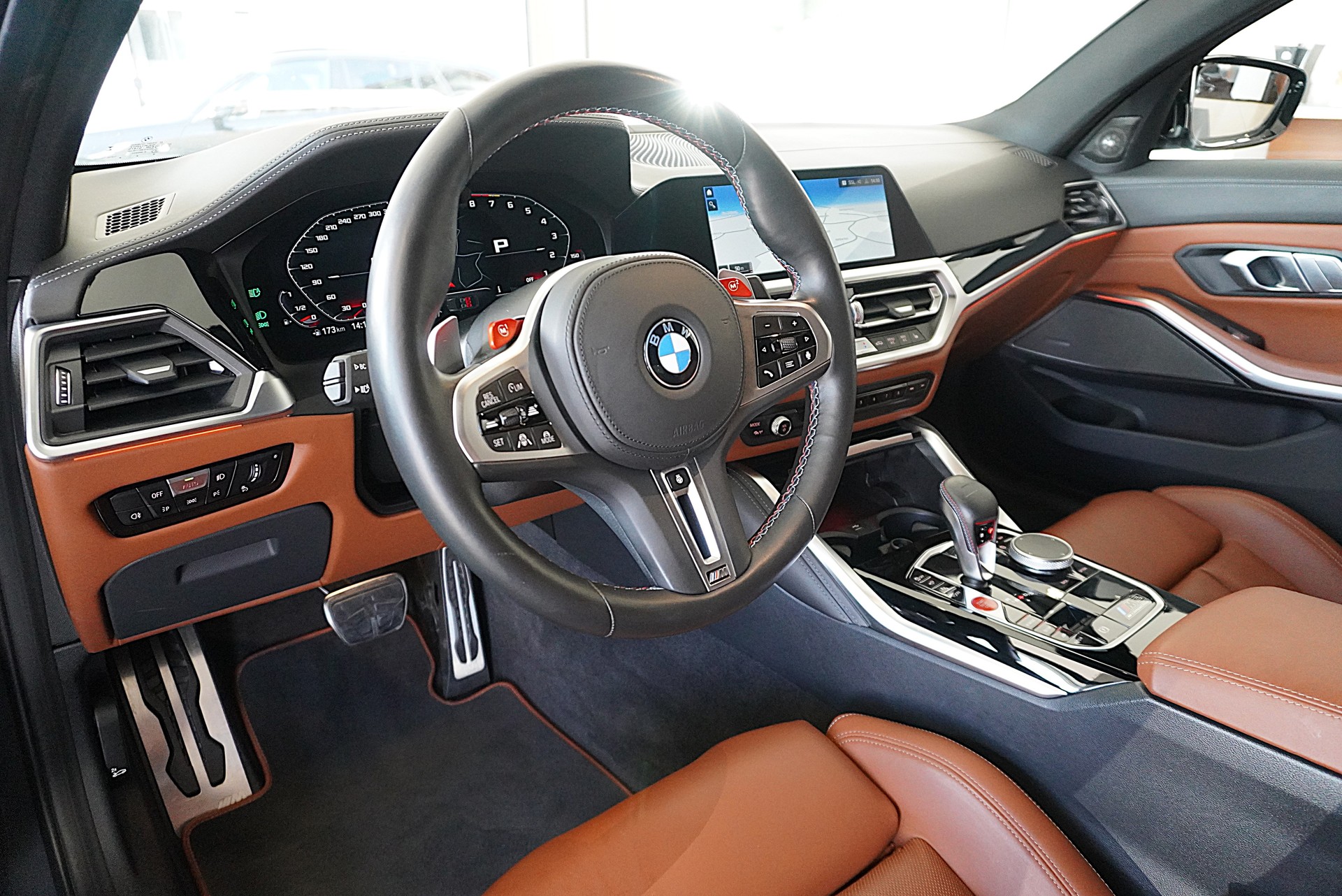 BMW M3 Competition M xDrive-image-12