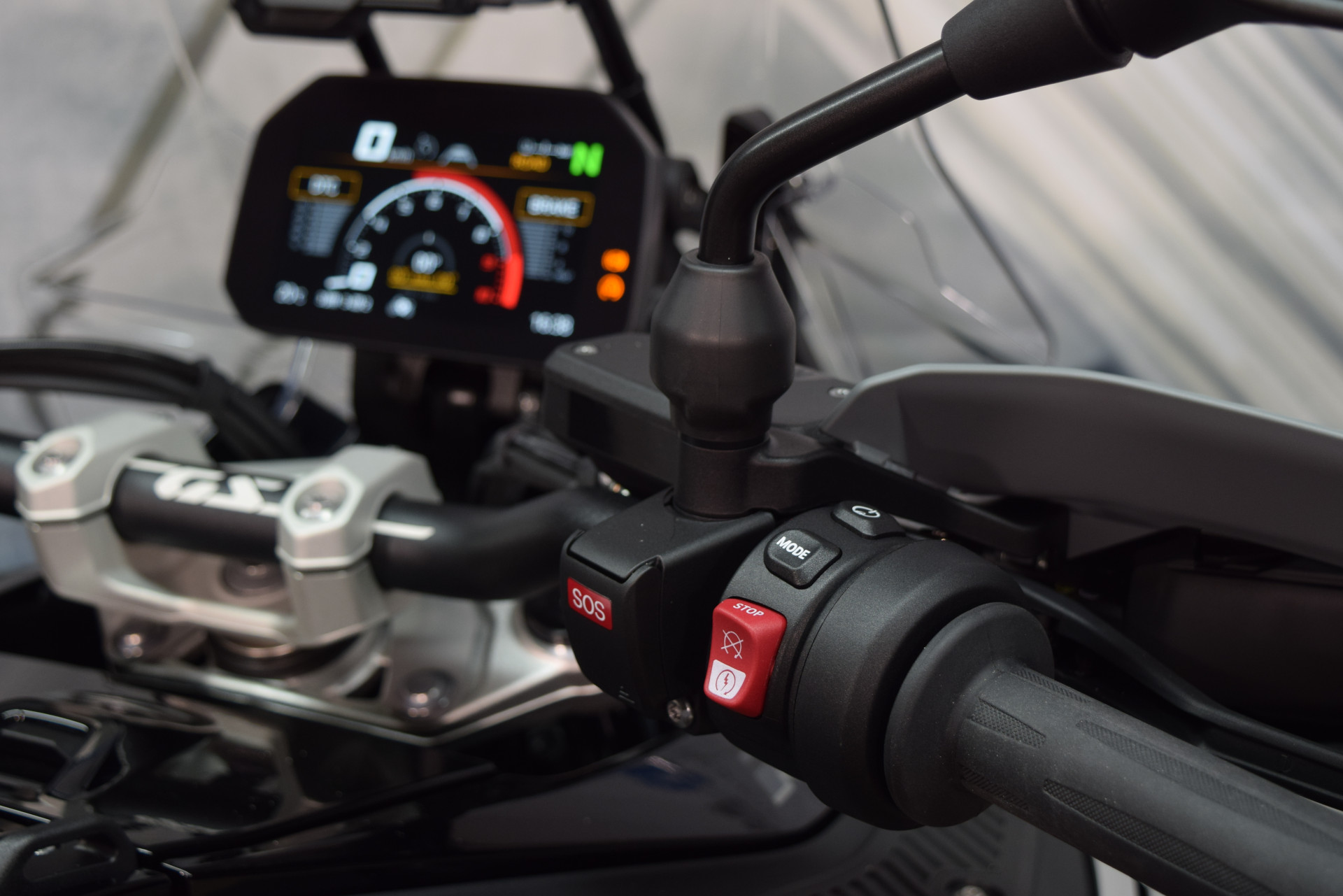 BMW R 1300 GS Adventure Tieferlegung - Sofort verfügbar!-image-7