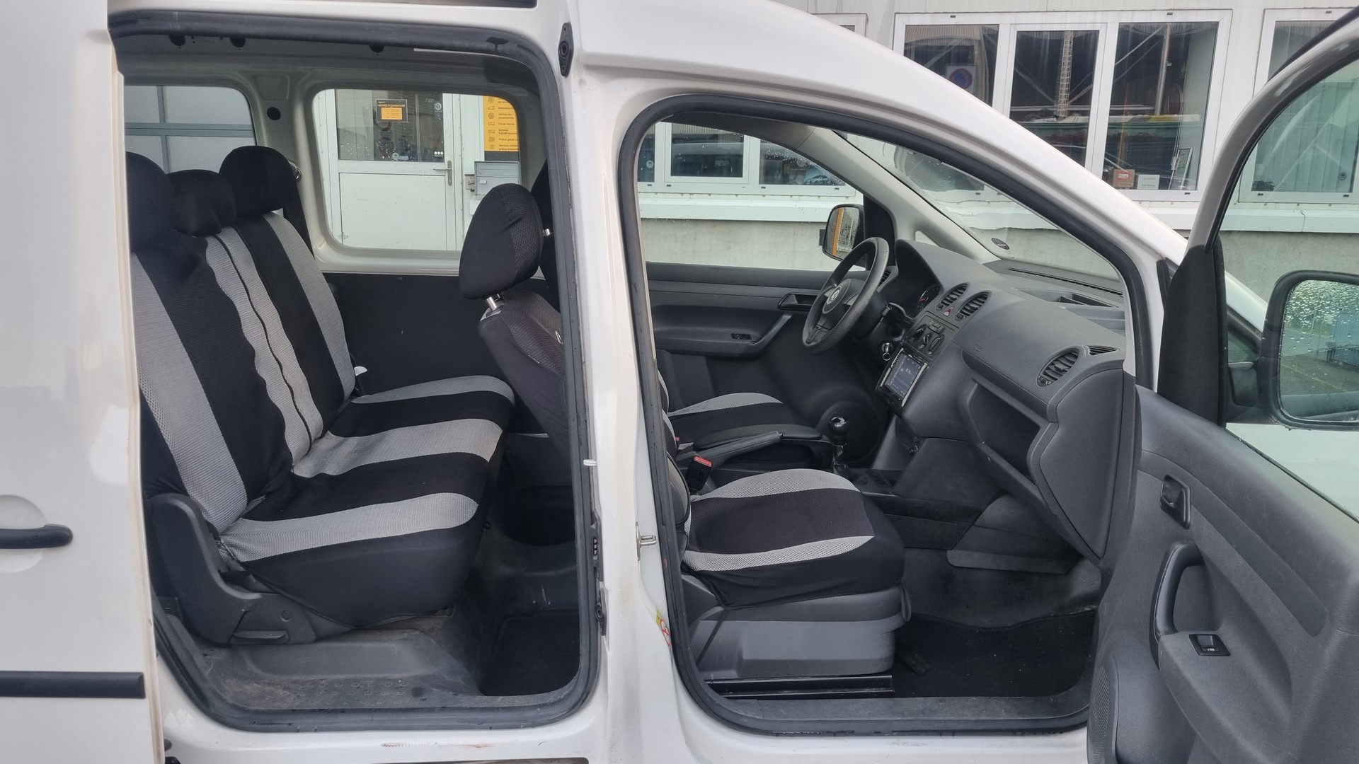 VW Caddy 1.2 TSI-image-7