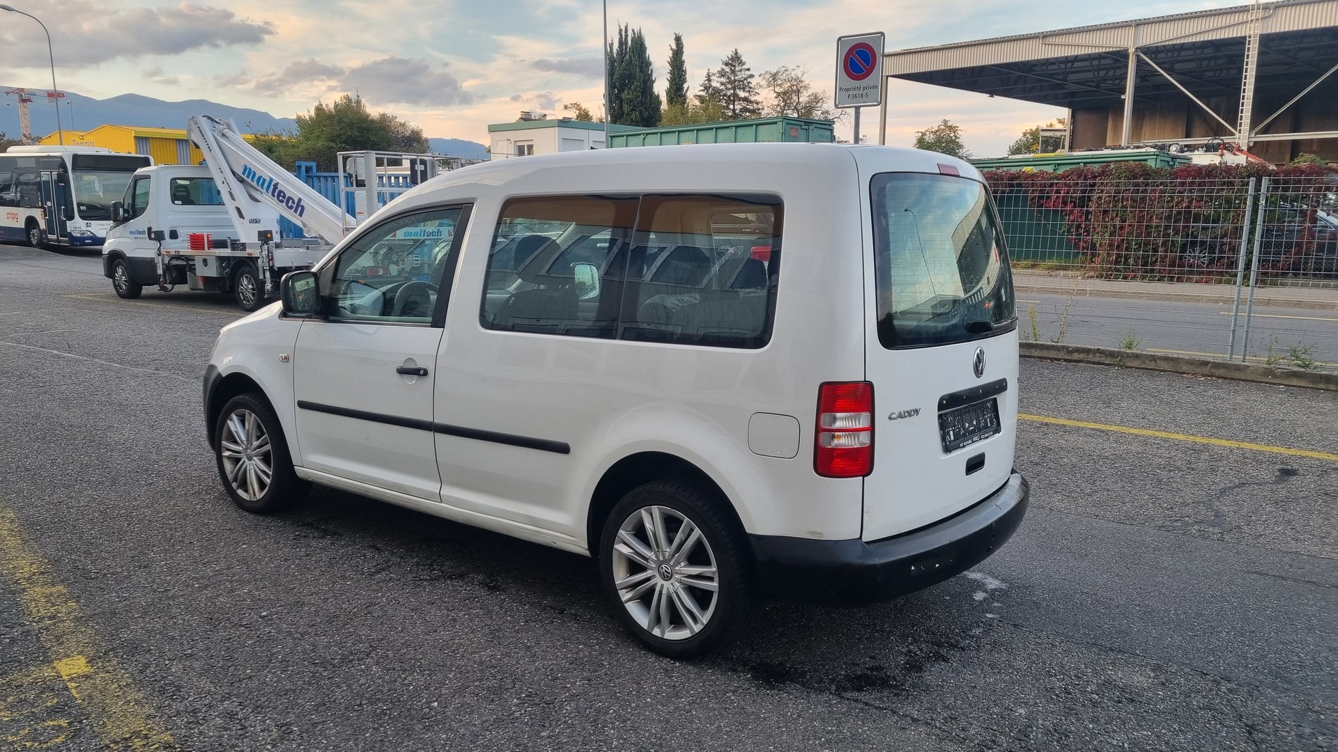 VW Caddy 1.2 TSI-image-4