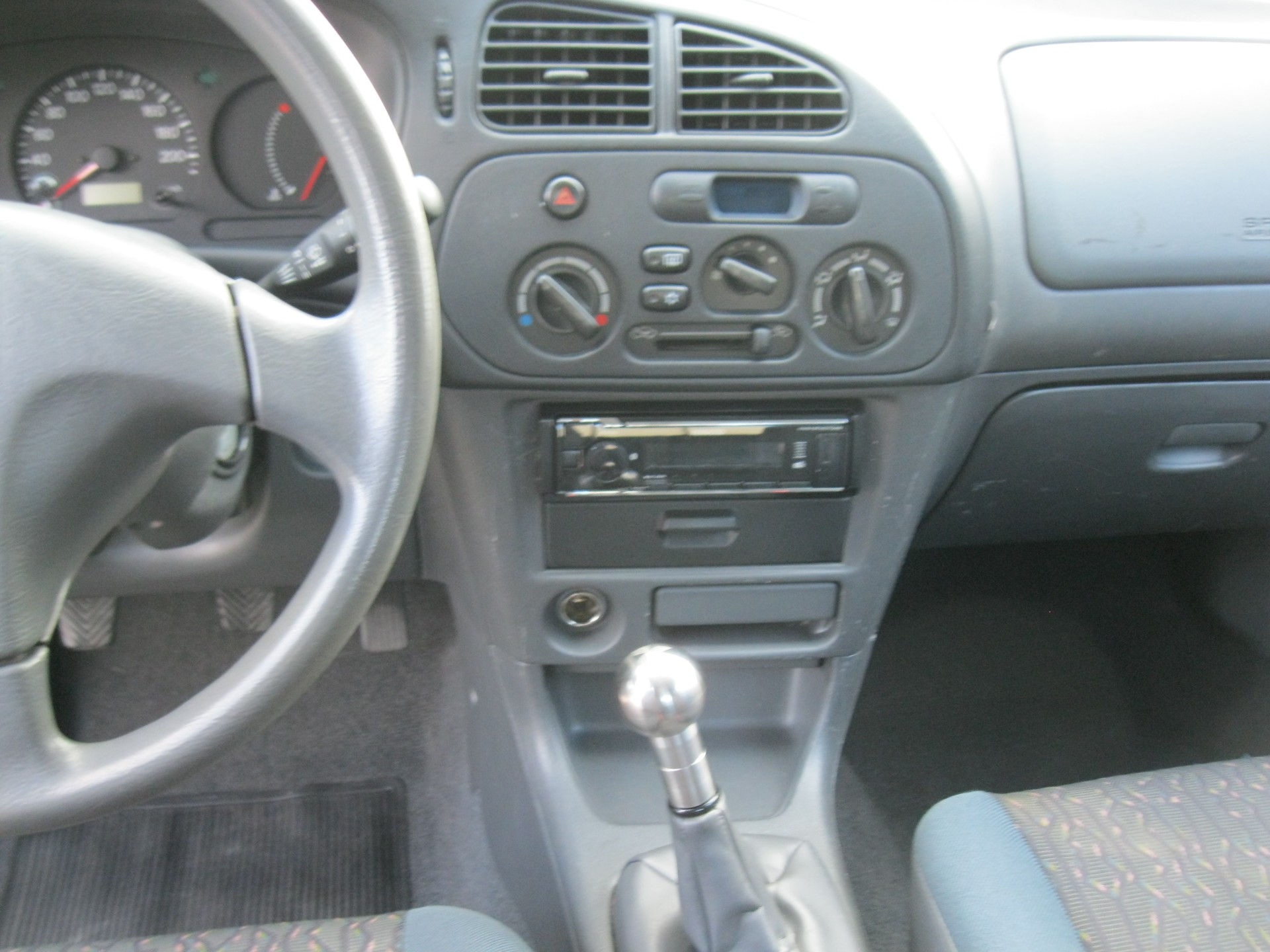 MITSUBISHI Colt 1.3 12V GL Safety-image-7