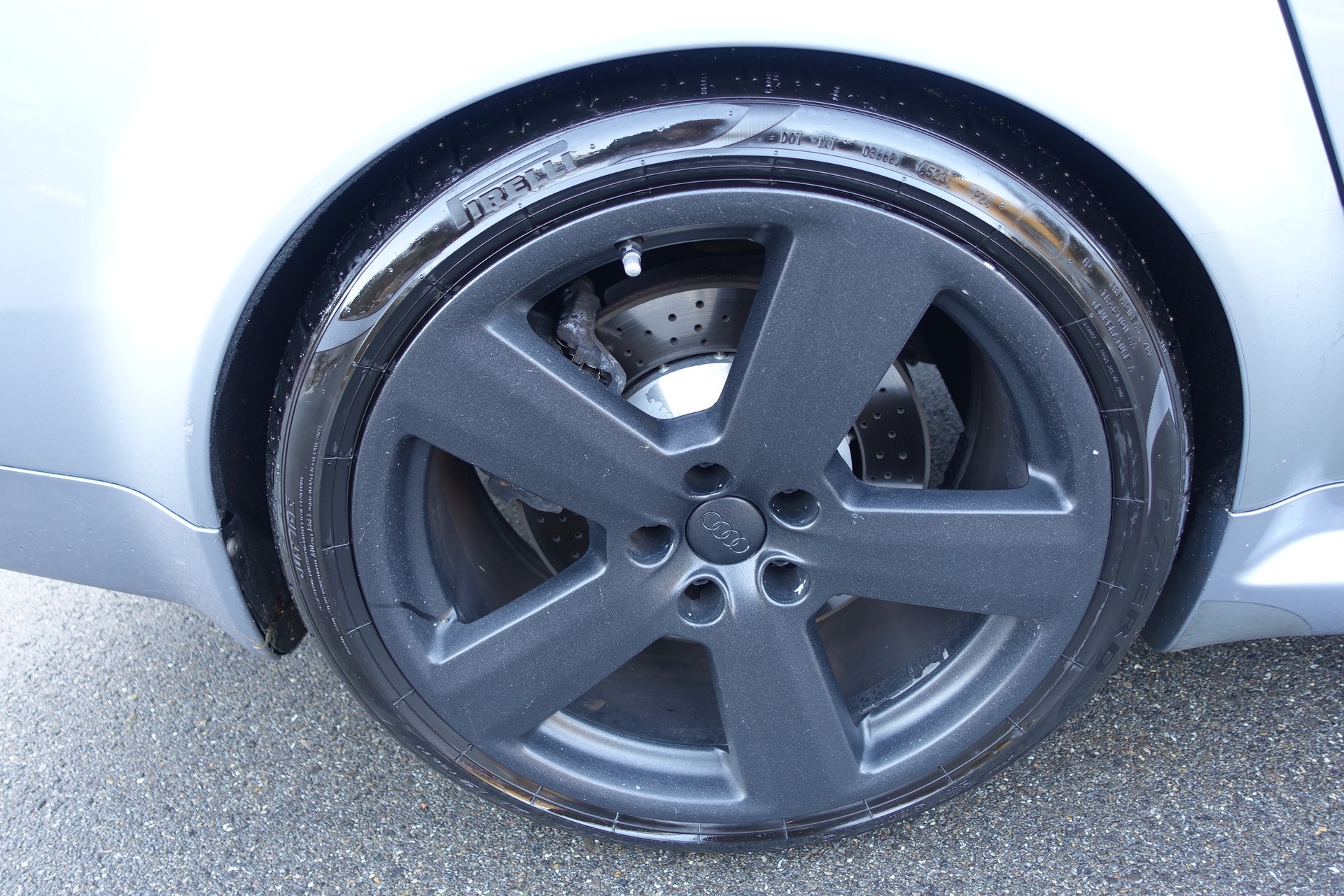 AUDI RS6 Avant quattro tiptronic-image-12