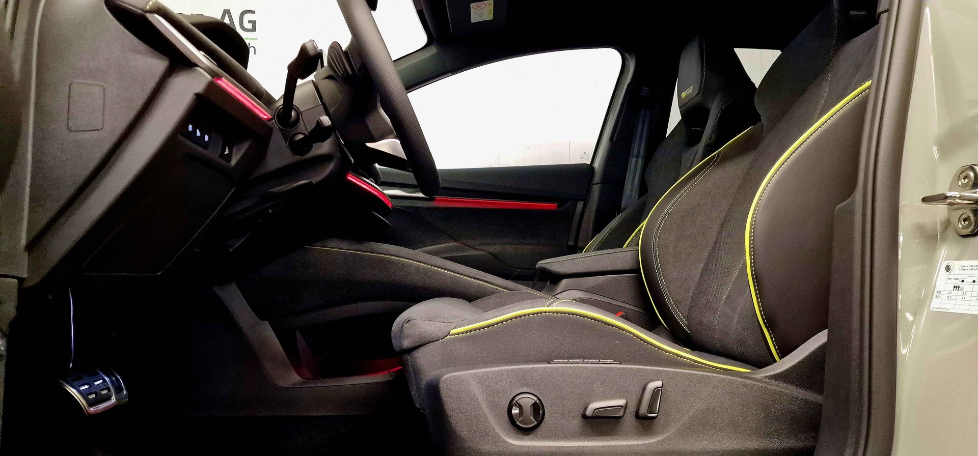 SKODA Elroq 85 RS 4x4-showroom-element-2