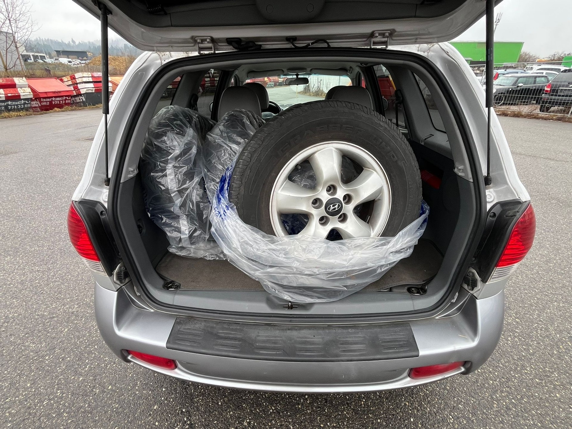 HYUNDAI Santa Fe 2.7 V6 Navigator-image-8