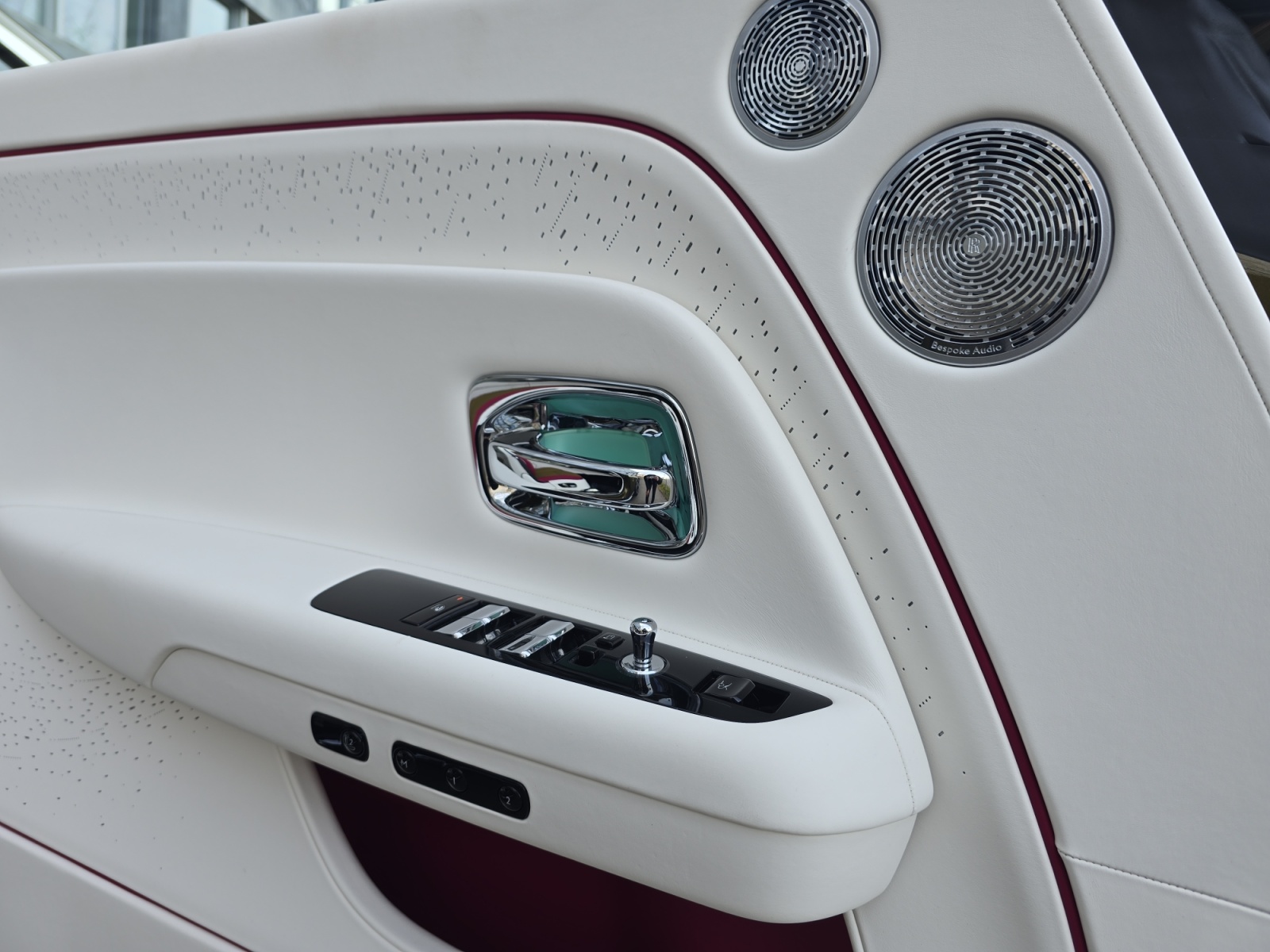 ROLLS-ROYCE SPECTRE Serie I - Demo Fahrzeug - Herstellergarantie bis März 2030-image-11
