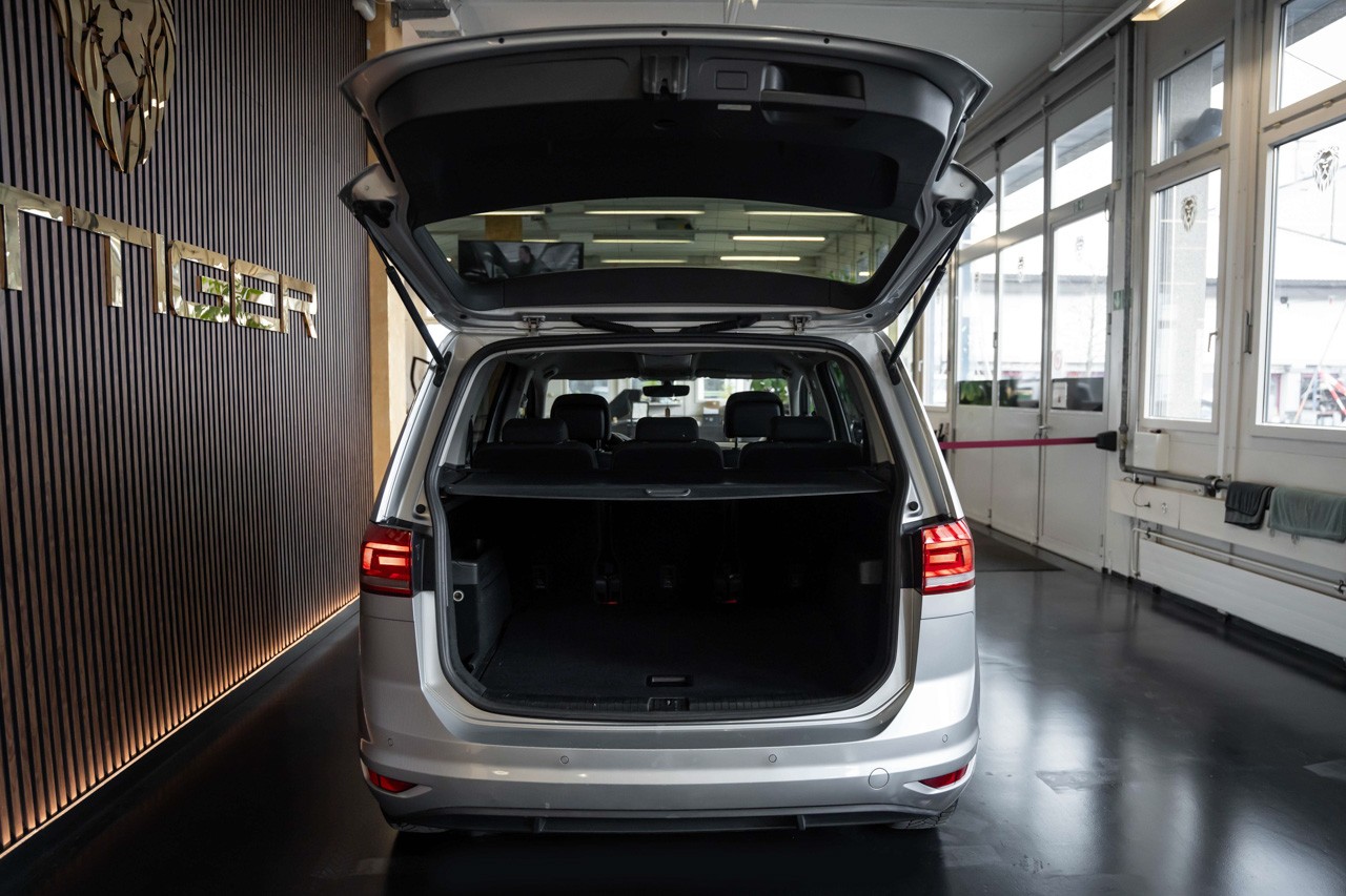 VW Touran 1.6 TDI BlueMotion Technology Comfortline DSG-image-5