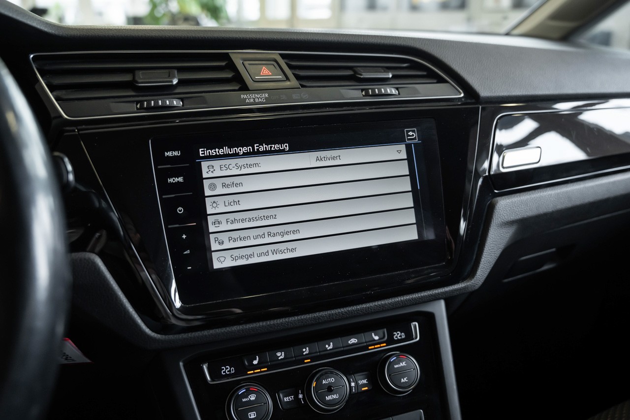 VW Touran 1.6 TDI BlueMotion Technology Comfortline DSG-image-22