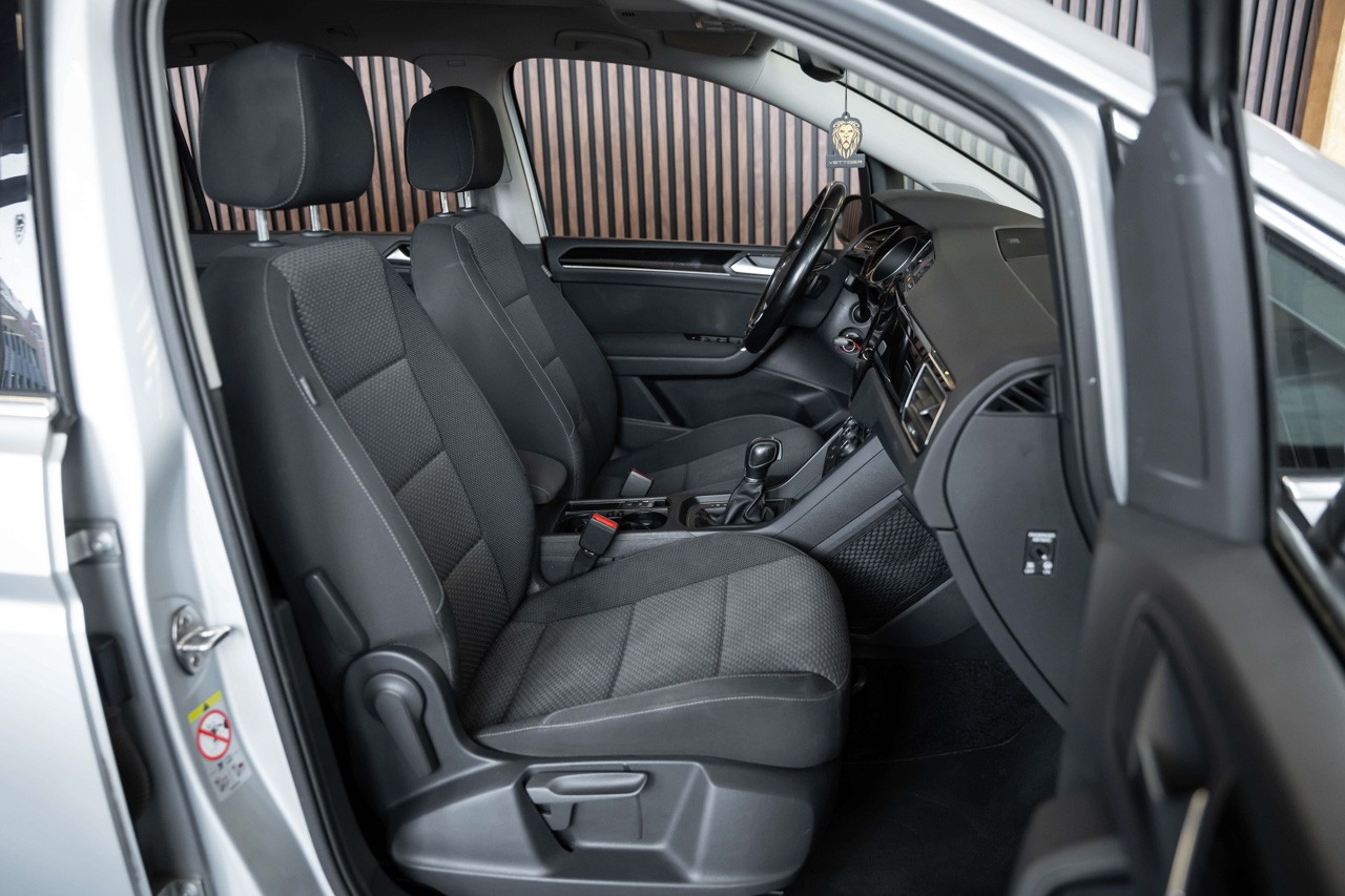 VW Touran 1.6 TDI BlueMotion Technology Comfortline DSG-image-13