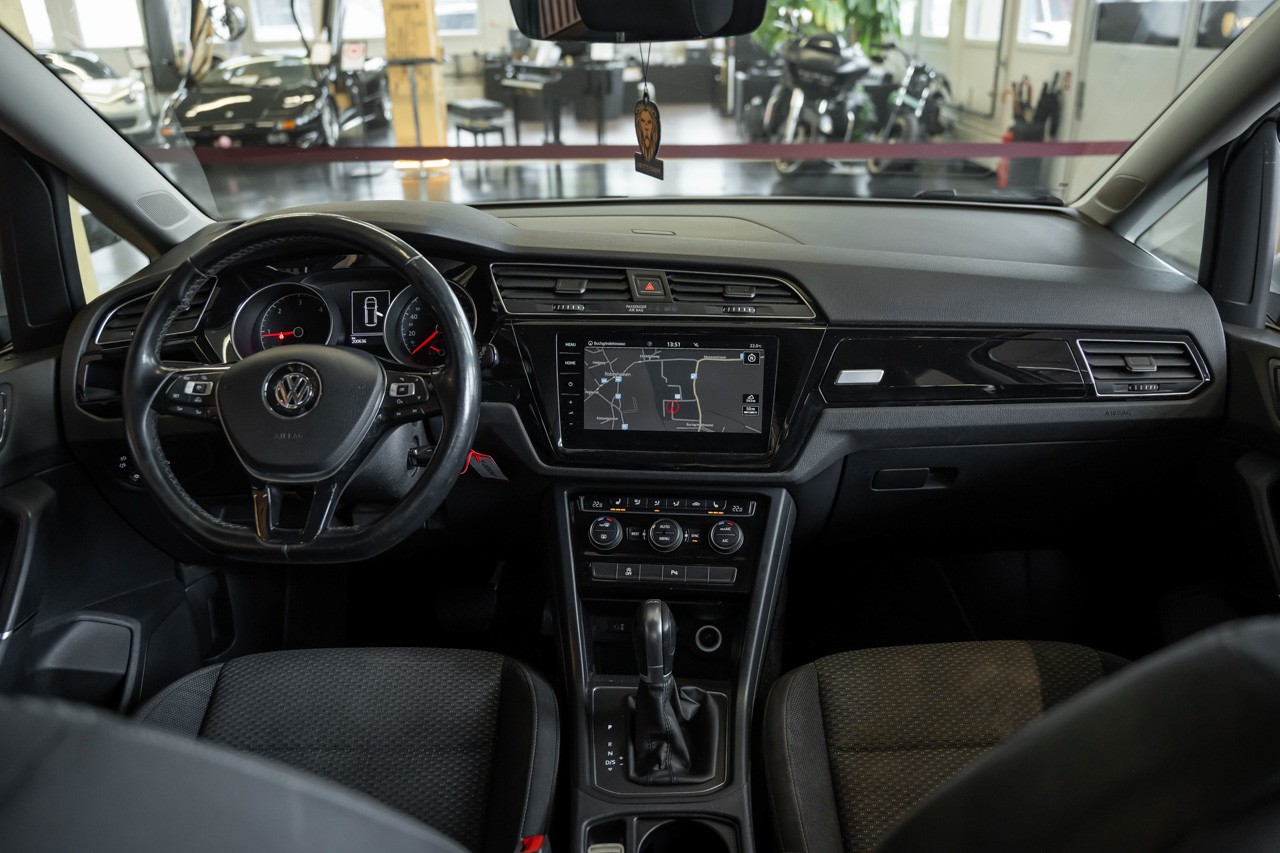 VW Touran 1.6 TDI BlueMotion Technology Comfortline DSG-image-9