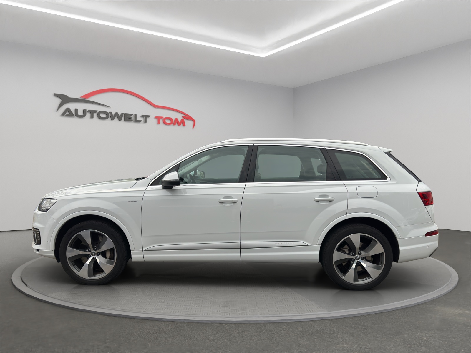 AUDI Q7 e-tron Plug-in Hybrid 3.0 TDI *Anhängerkupplung* quattro tiptronic-image-1