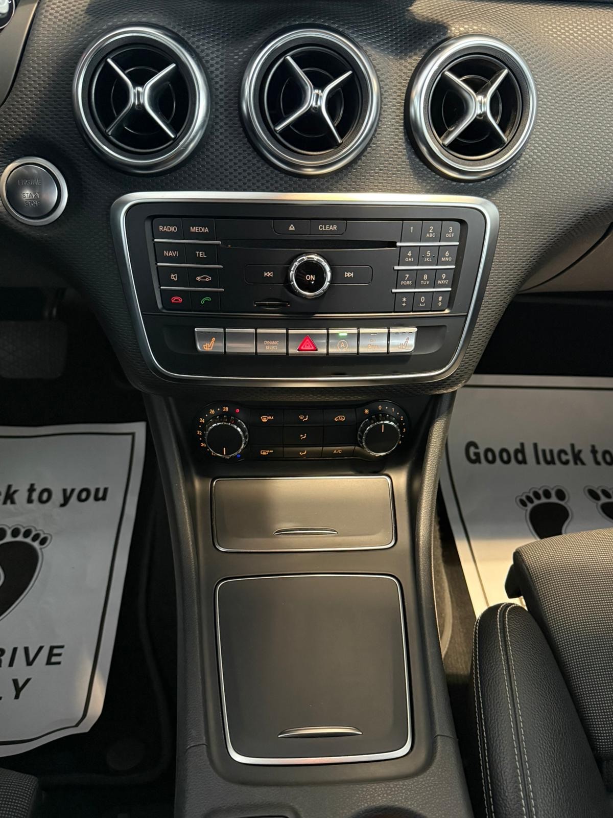 MERCEDES-BENZ A 180 Night Star 7G-DCT-image-14