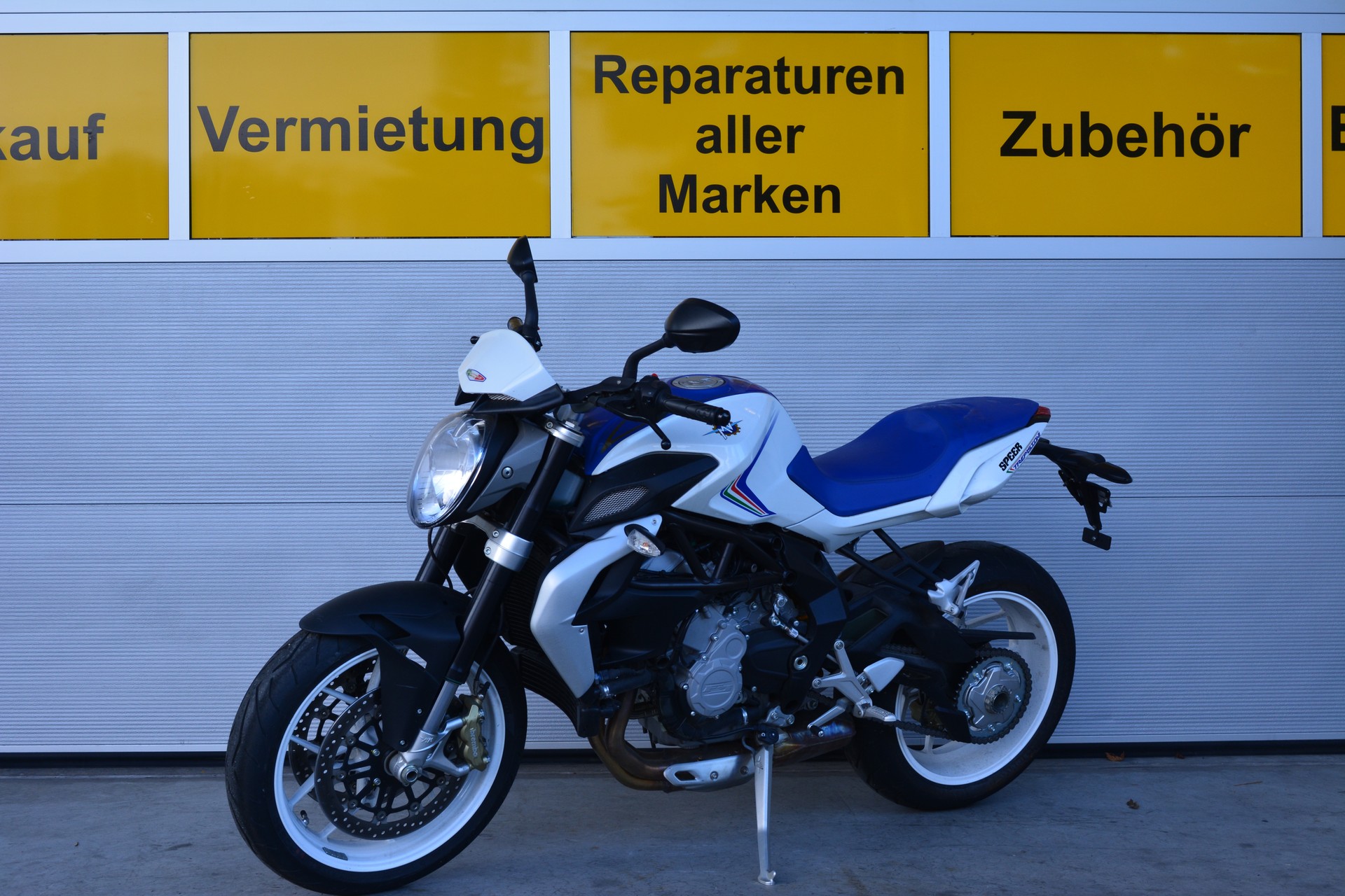 MV AGUSTA B3 Brutale 800 EAS Italia-image-1
