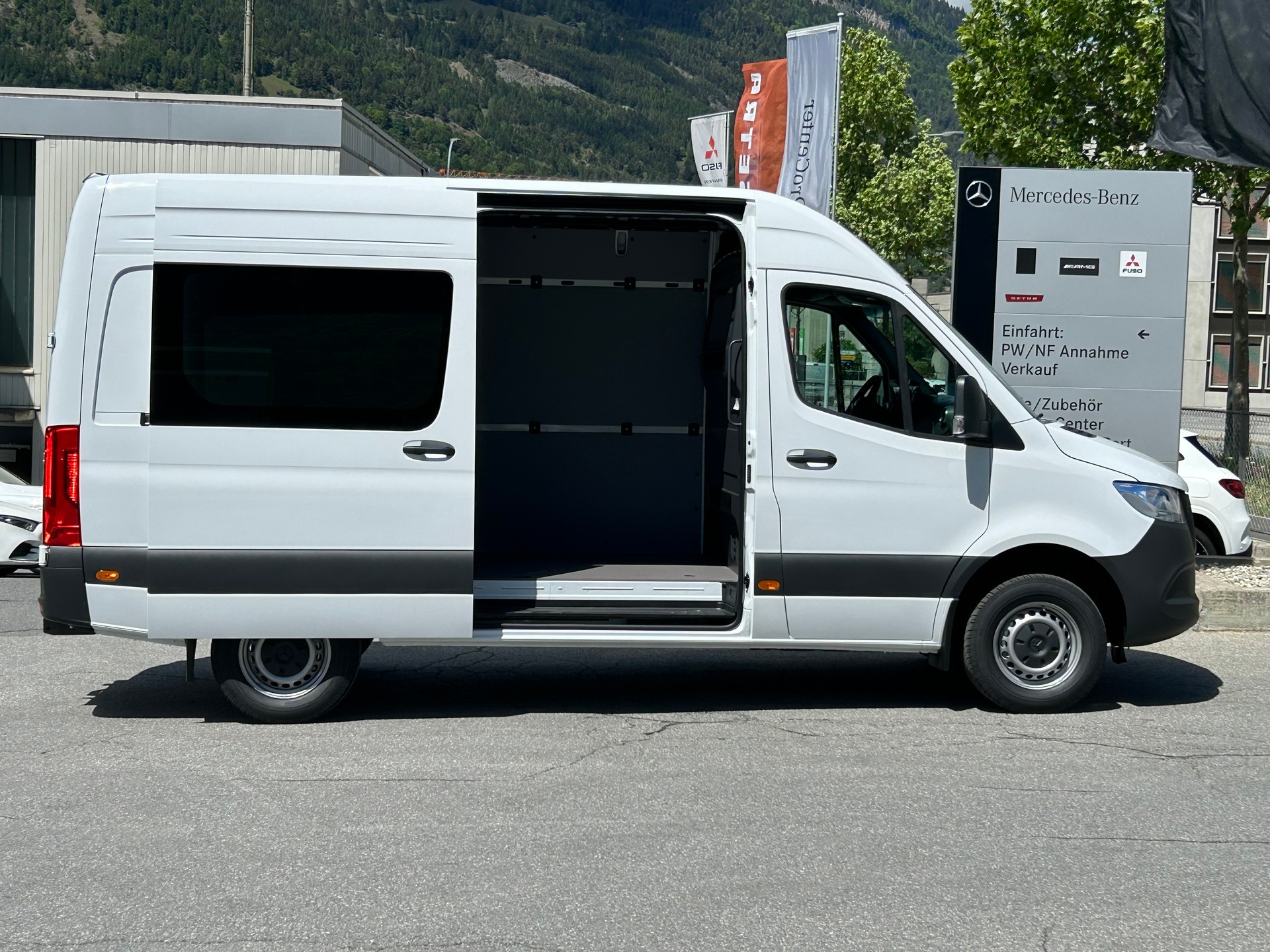 MERCEDES-BENZ Sprinter 315 CDI PRO KA Standard-image-11