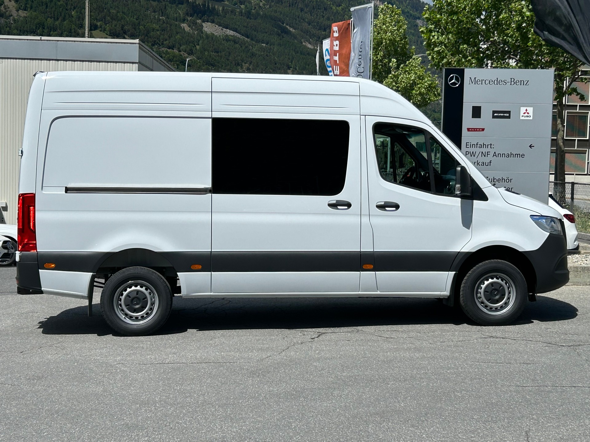 MERCEDES-BENZ Sprinter 315 CDI PRO KA Standard-image-10