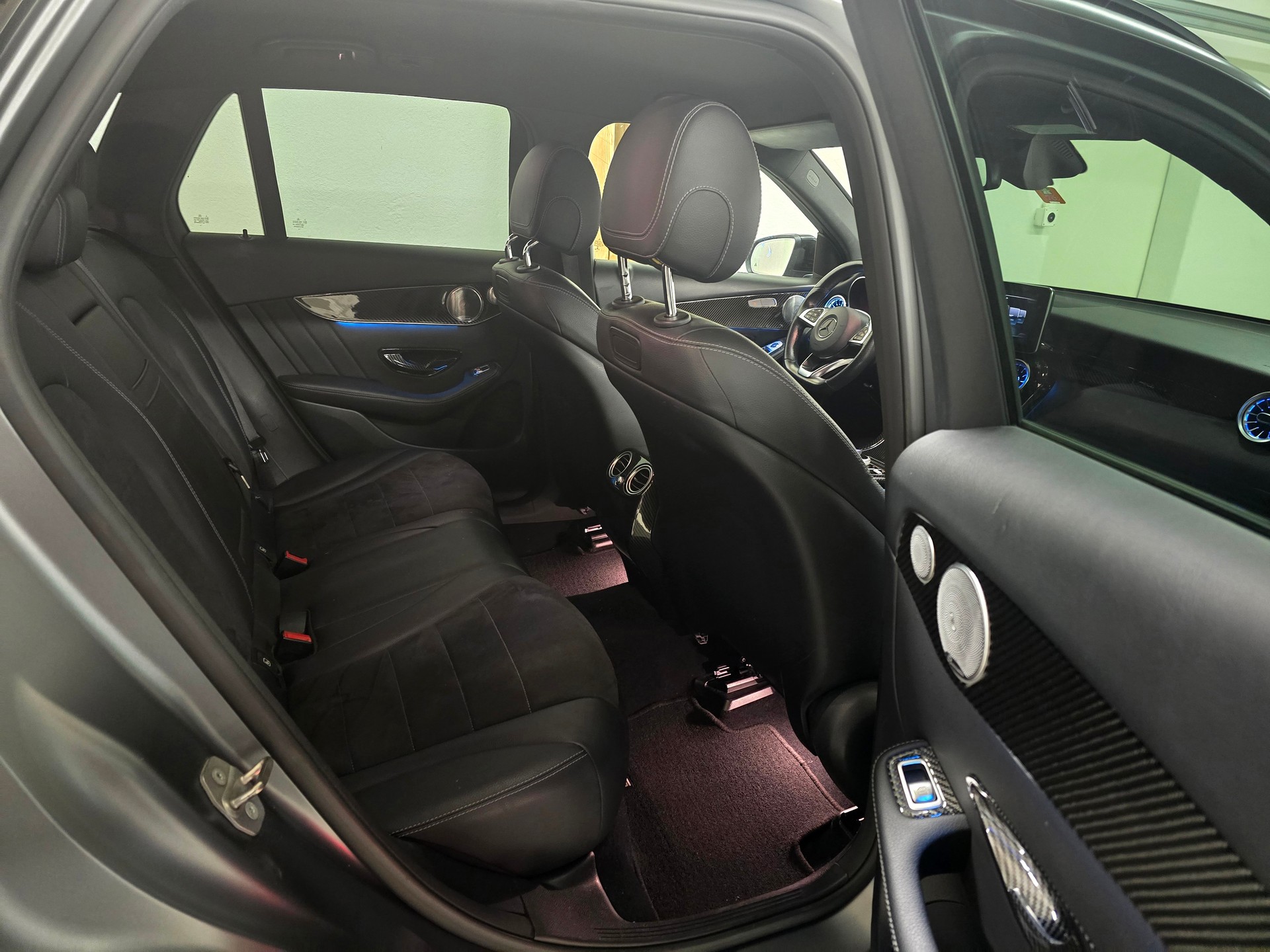 MERCEDES-BENZ GLC 250 d AMG Line 4Matic 9G-Tronic-image-11