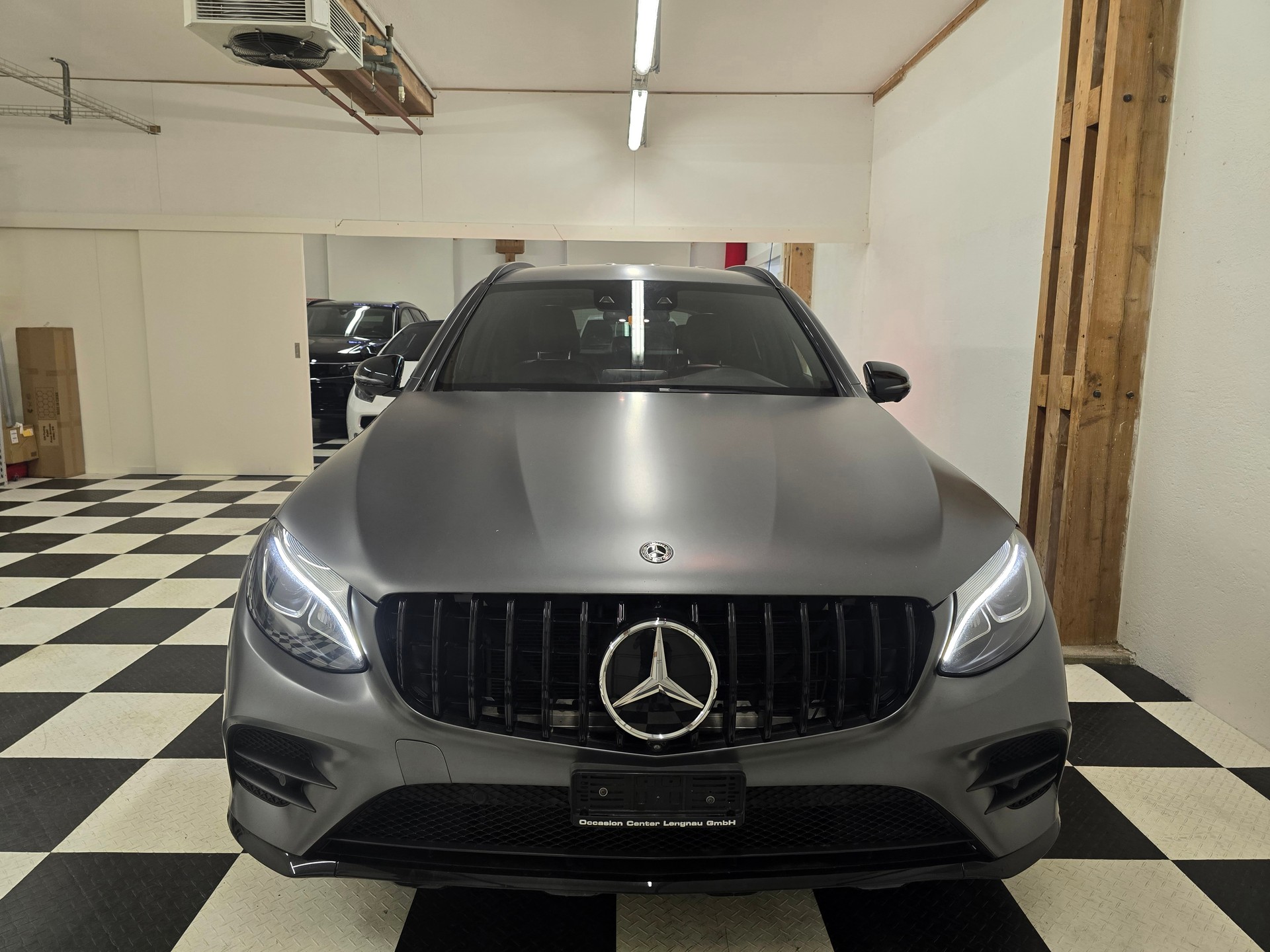 MERCEDES-BENZ GLC 250 d AMG Line 4Matic 9G-Tronic-image-2