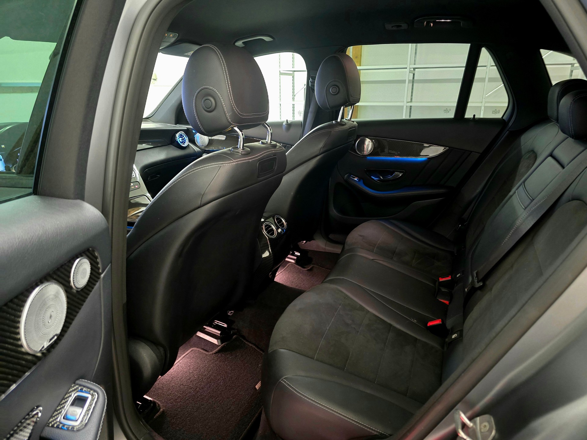 MERCEDES-BENZ GLC 250 d AMG Line 4Matic 9G-Tronic-image-12