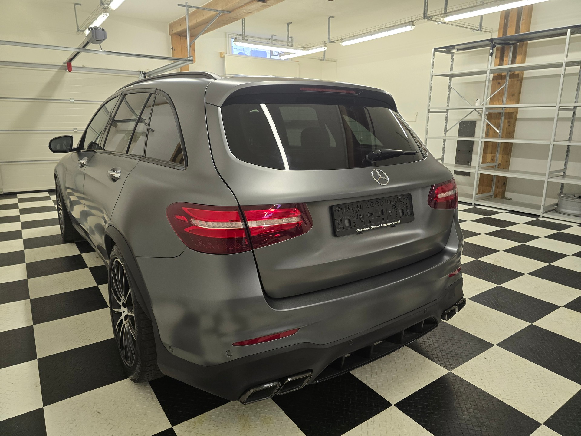 MERCEDES-BENZ GLC 250 d AMG Line 4Matic 9G-Tronic-image-4