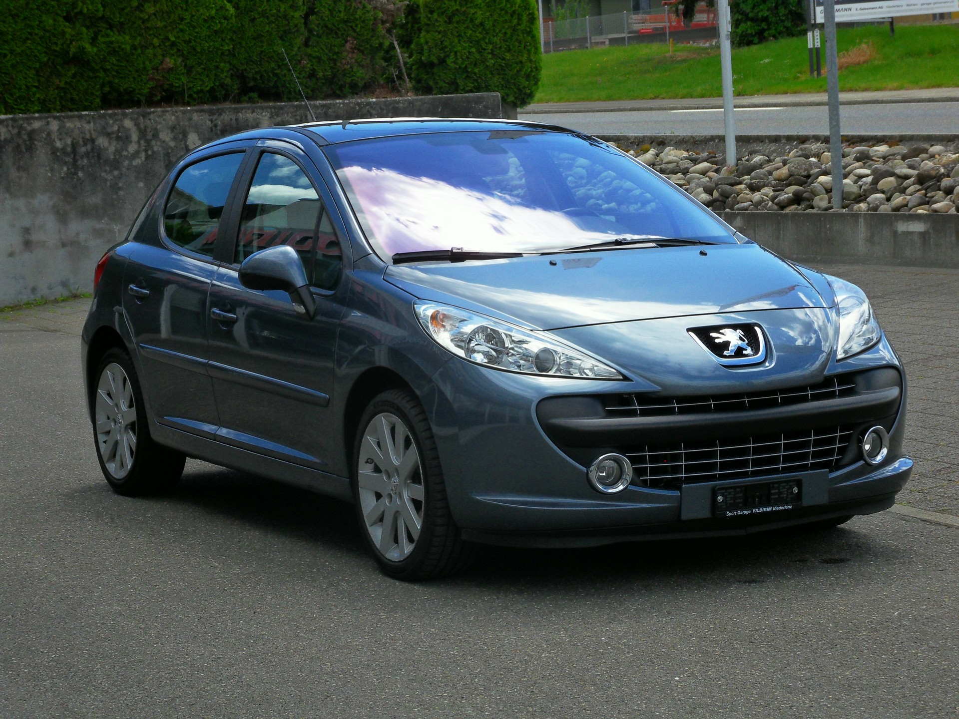 PEUGEOT 207 1.6 16V Turbo Sport-image-19