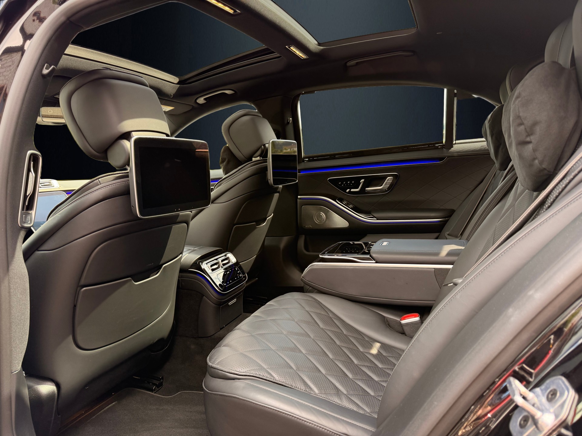 MERCEDES-BENZ S 350 d L 4Matic AMG Line Chauffeur Paket & 22Zoll-image-5