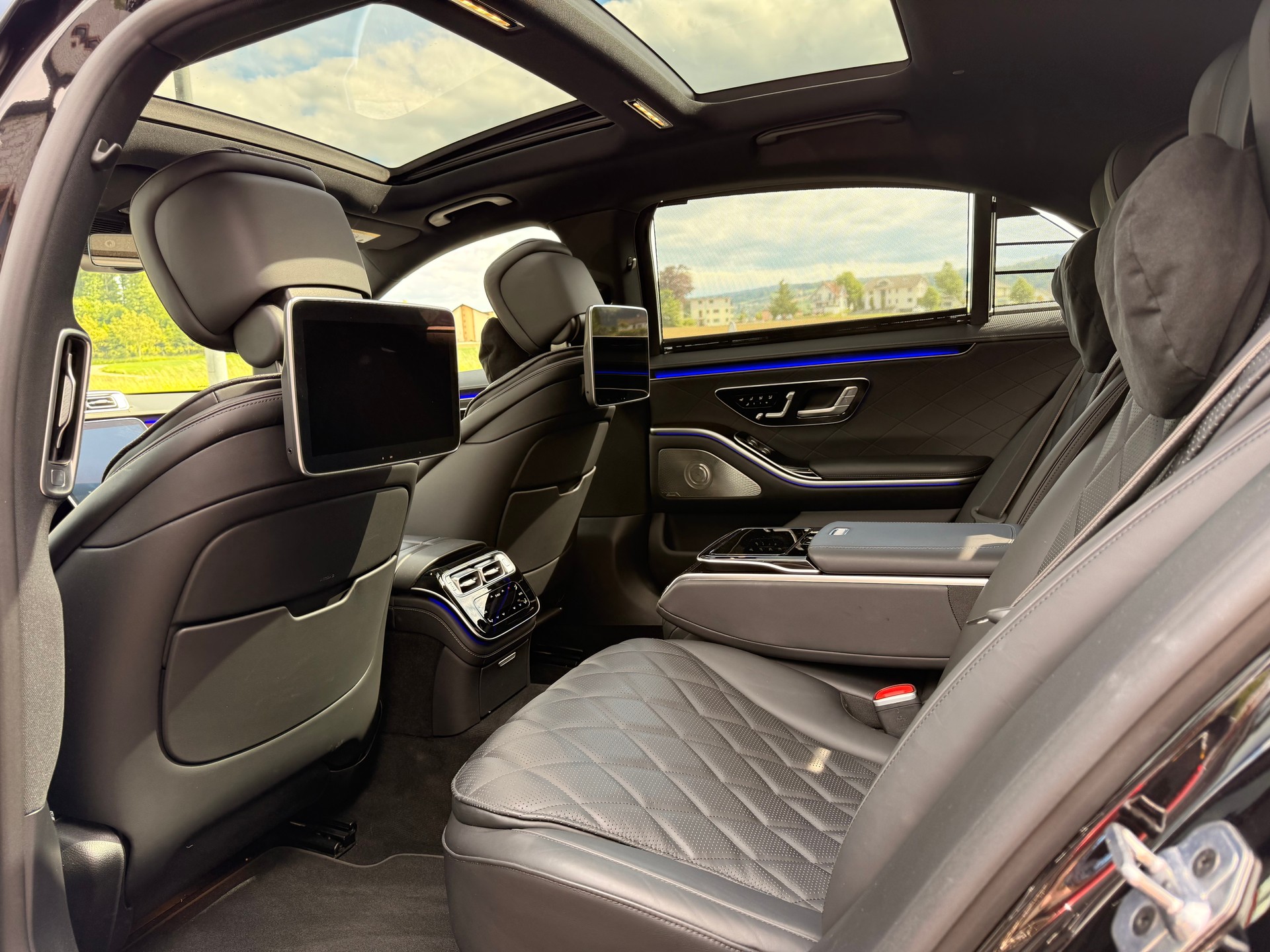 MERCEDES-BENZ S 350 d L 4Matic AMG Line Chauffeur Paket & 22Zoll-image-5