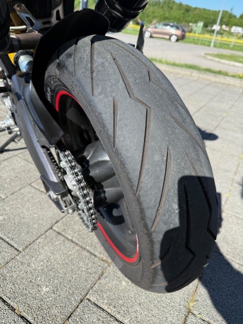 DUCATI Monster 696-image-5
