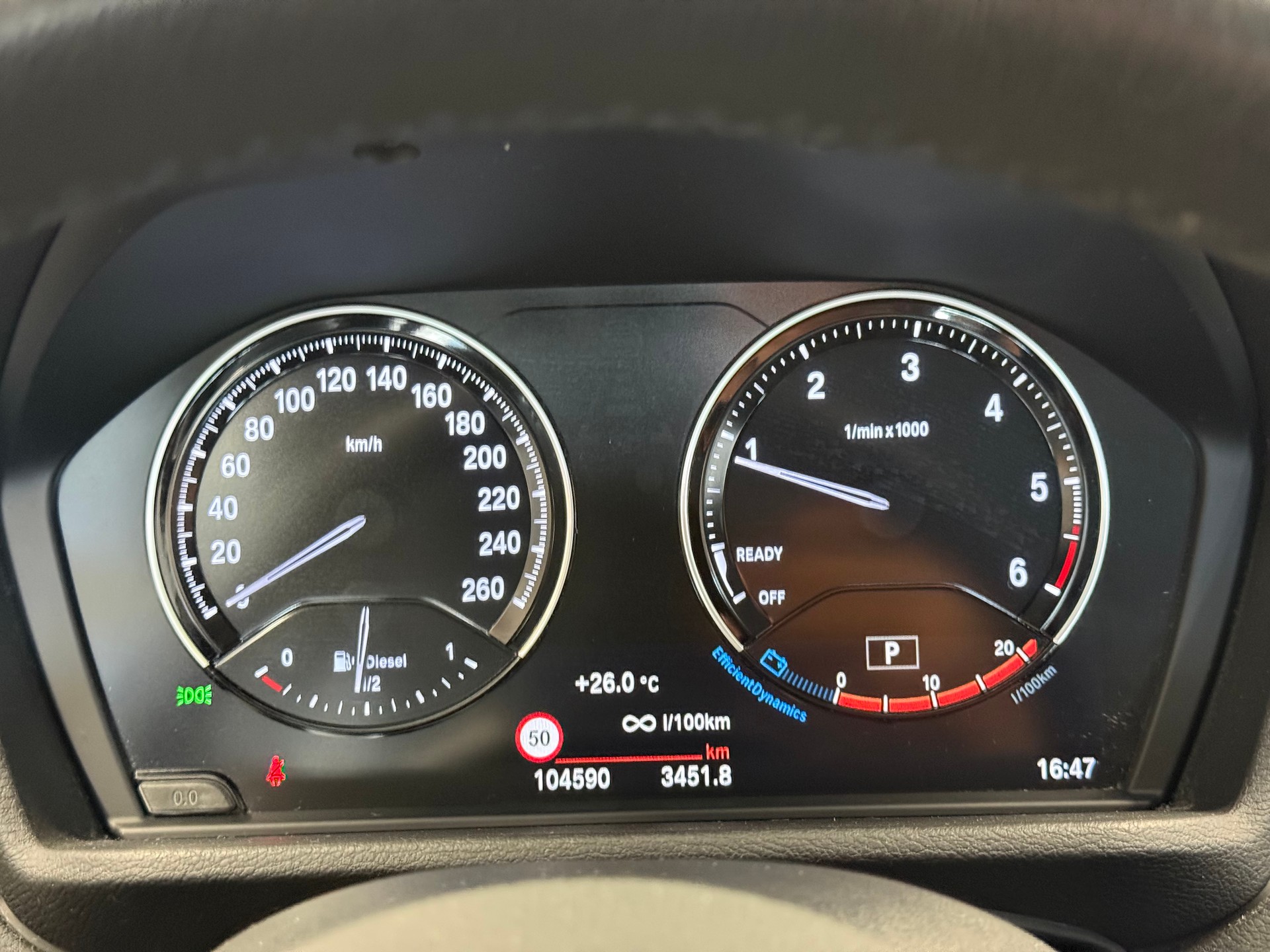 BMW X1 sDrive 18d Essential Edition Steptronic-image-17