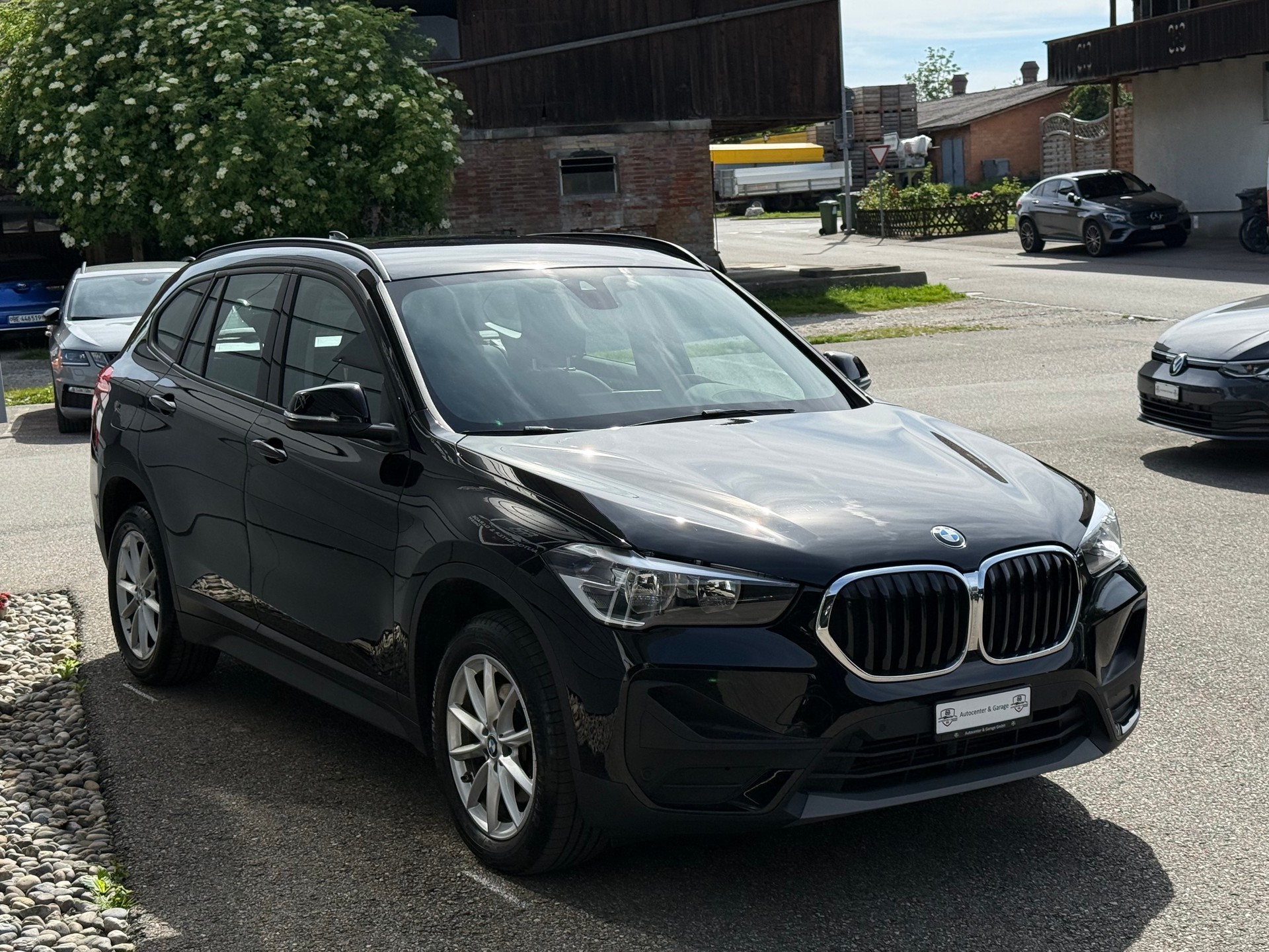 BMW X1 sDrive 18d Essential Edition Steptronic-image-8