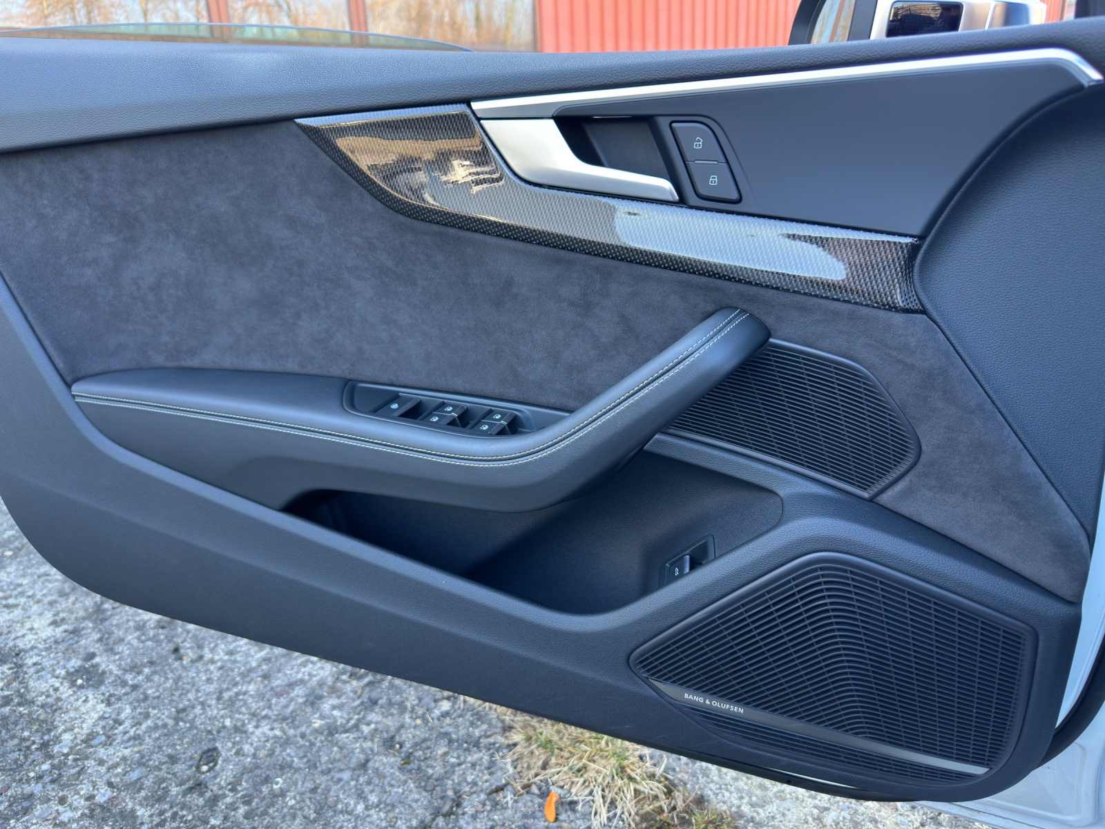 AUDI S5 Cabriolet 3.0 TFSI quattro tiptronic-image-18