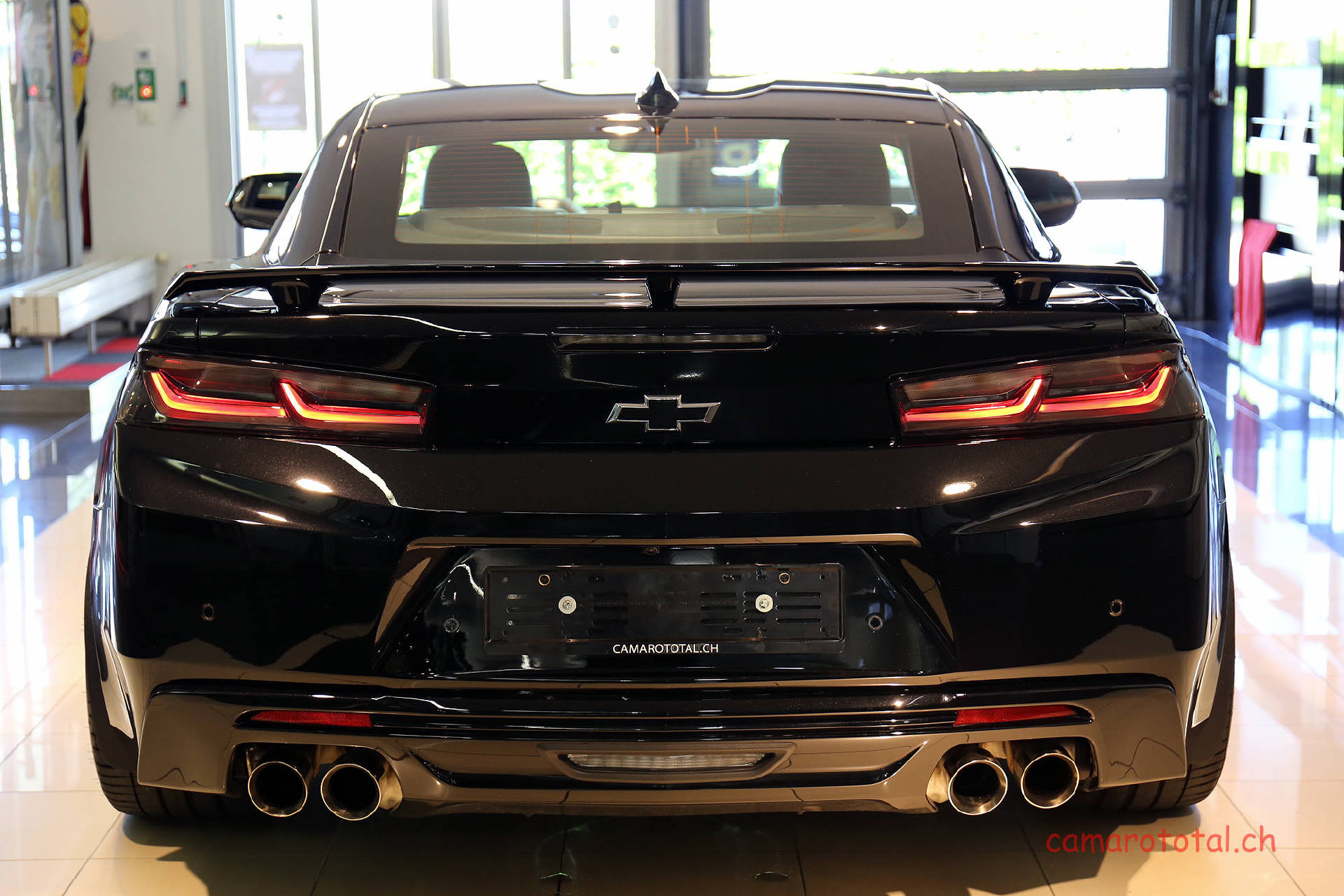 CHEVROLET Camaro 6.2 V8 2SS-image-6