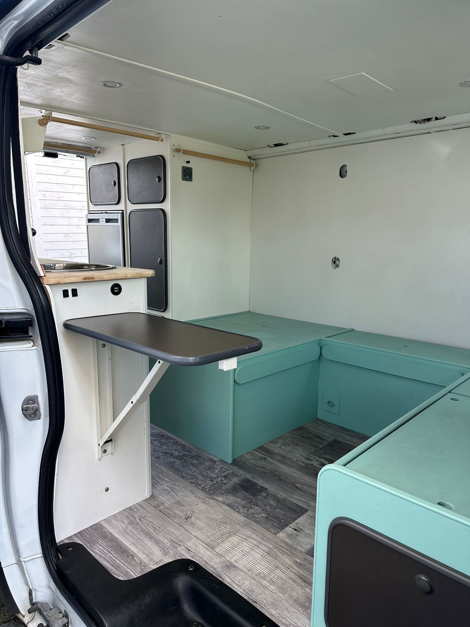 RENAULT TRAFIC-image-4