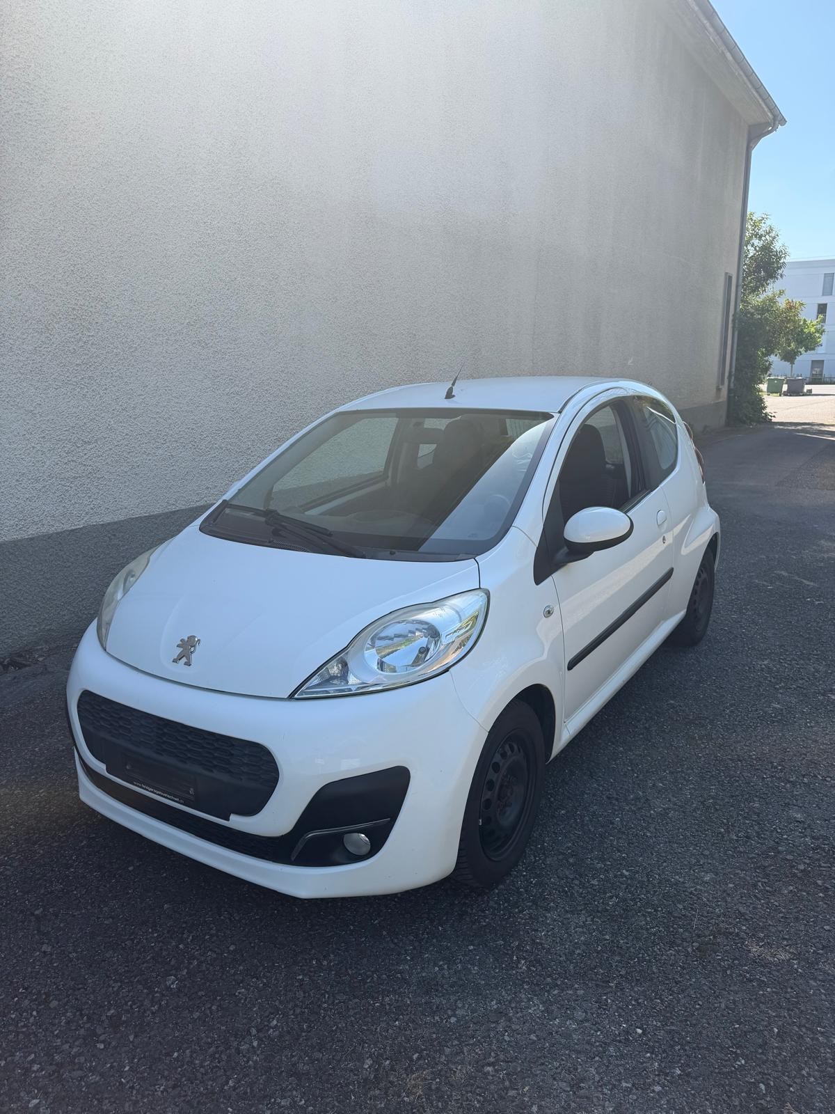 PEUGEOT 1.0 Urban