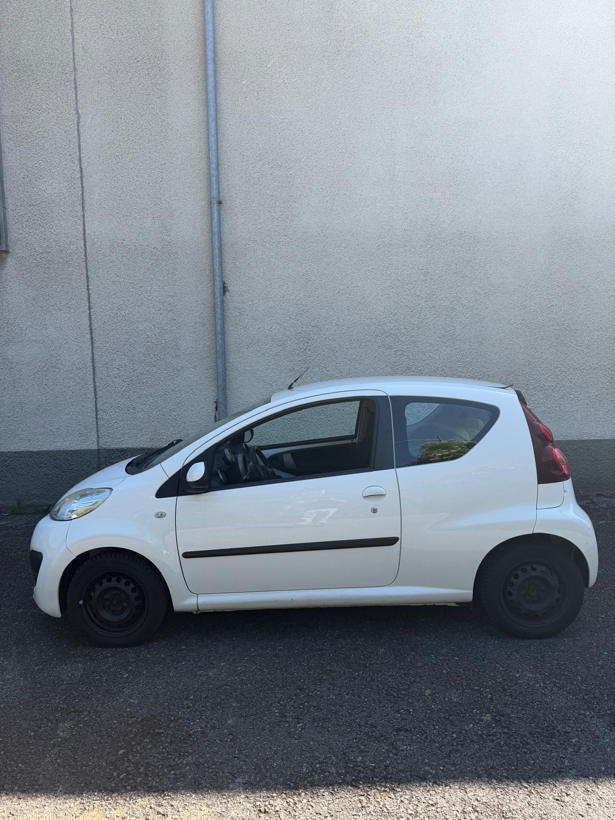 PEUGEOT 1.0 Urban-image-1