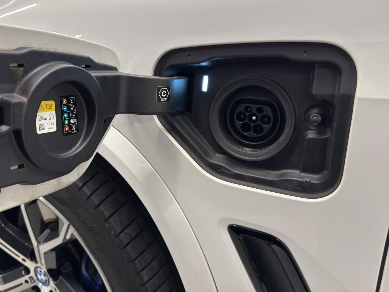 BMW X5 45e xDrive M SPORTPAKET-image-21